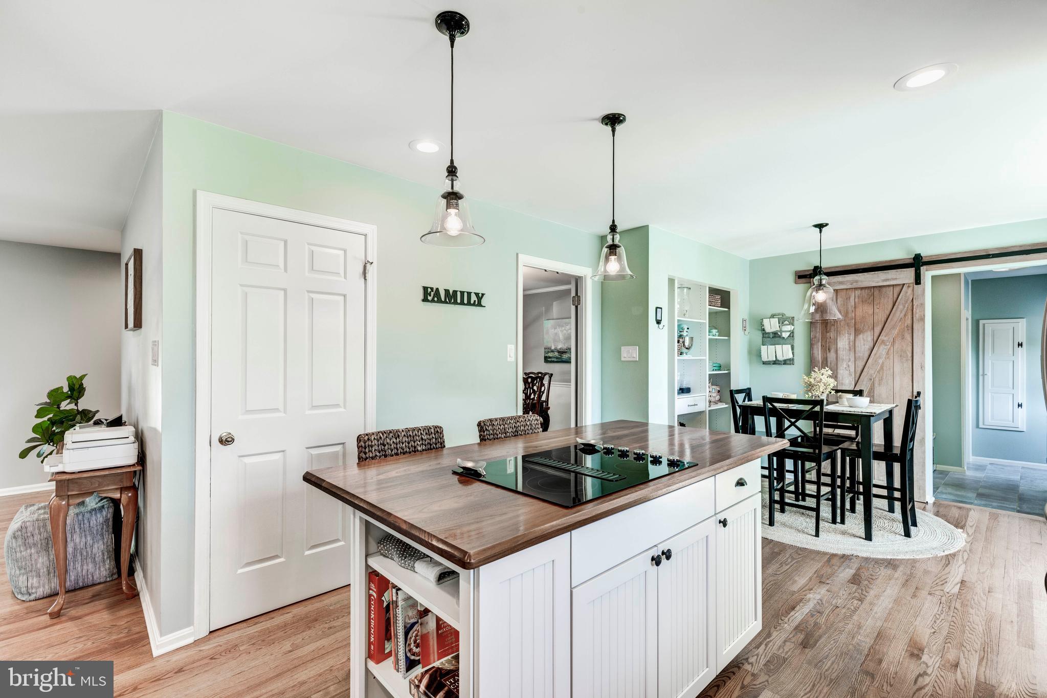 HIGH RIDGE - Residential