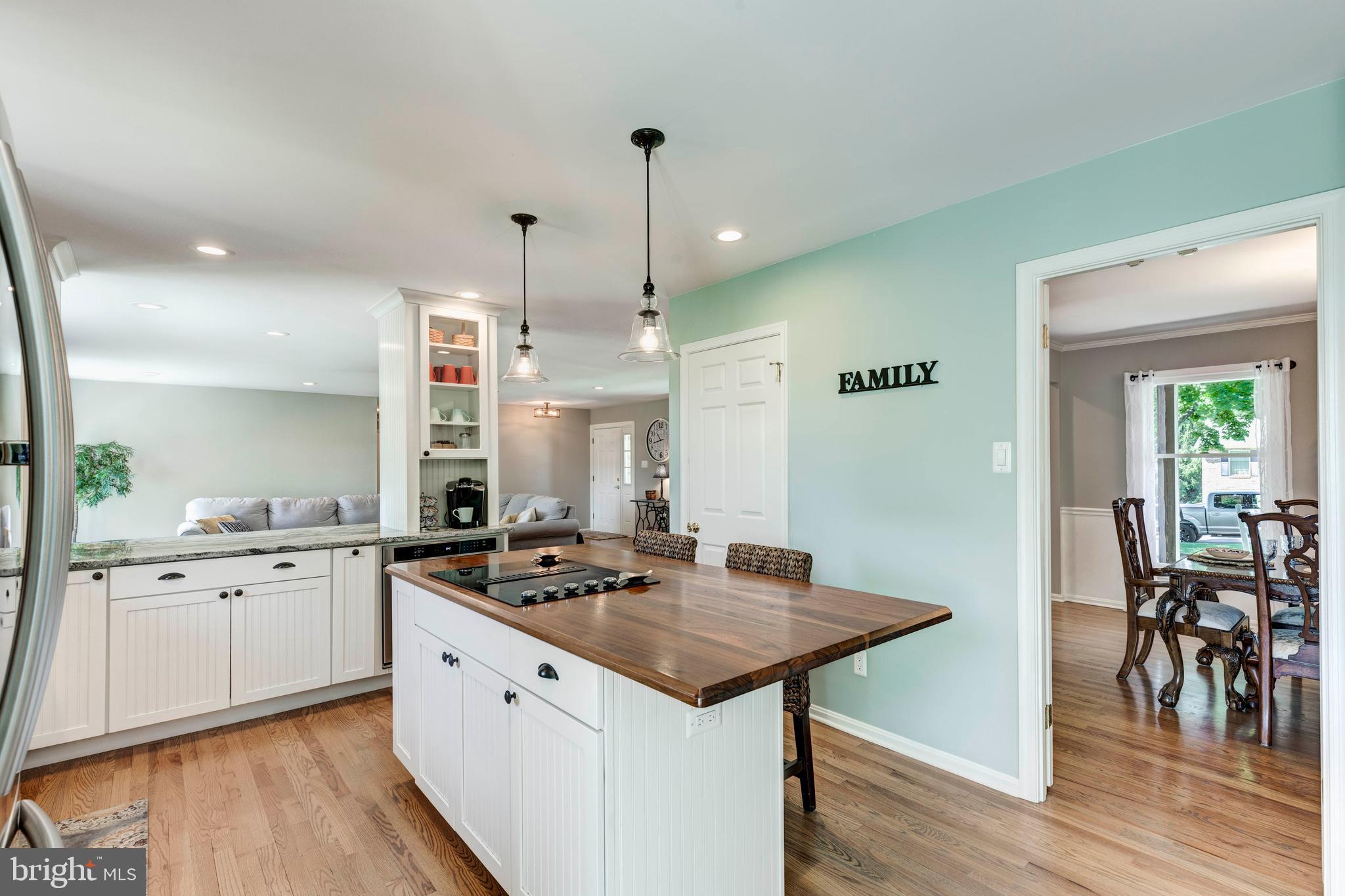 HIGH RIDGE - Residential