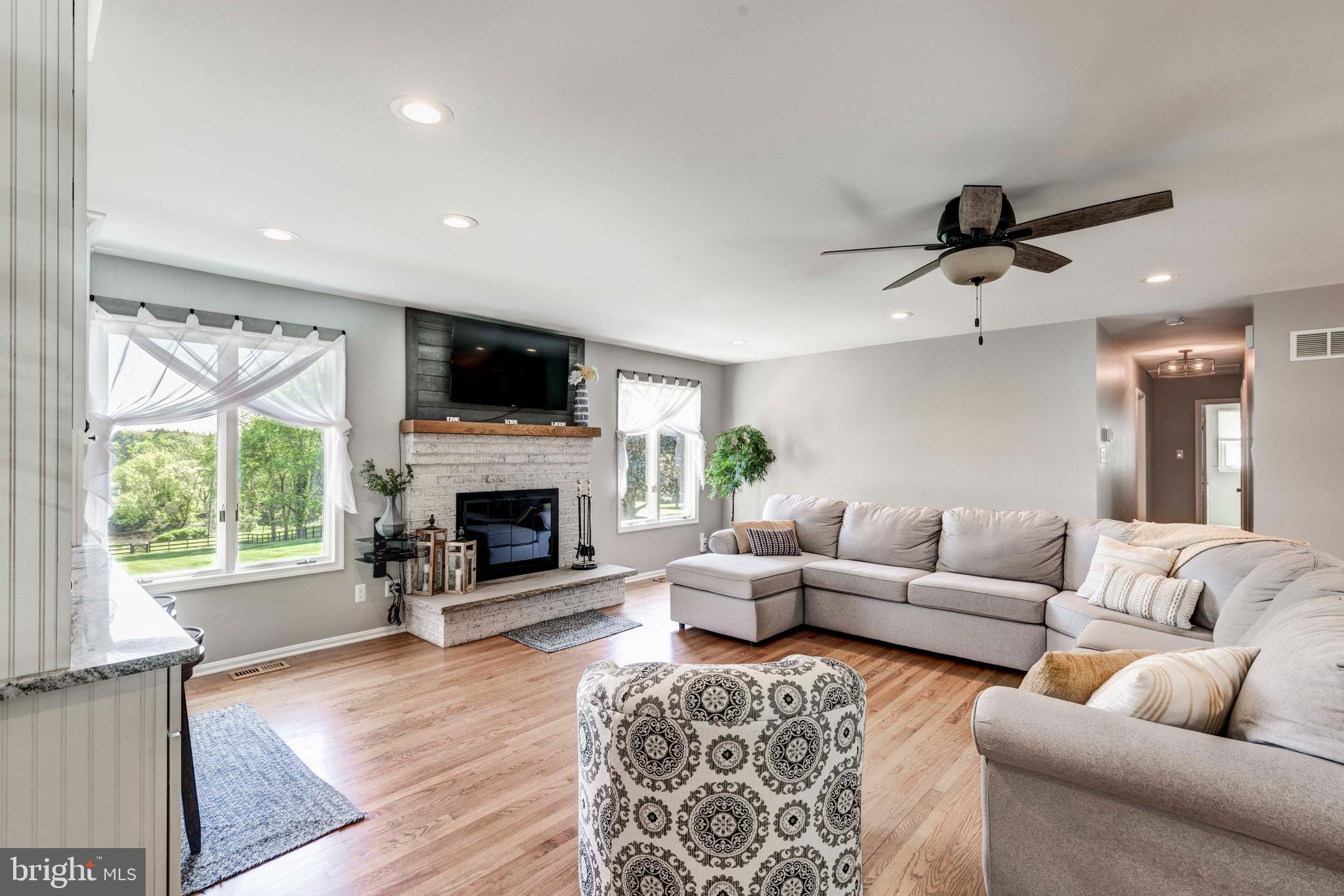 HIGH RIDGE - Residential