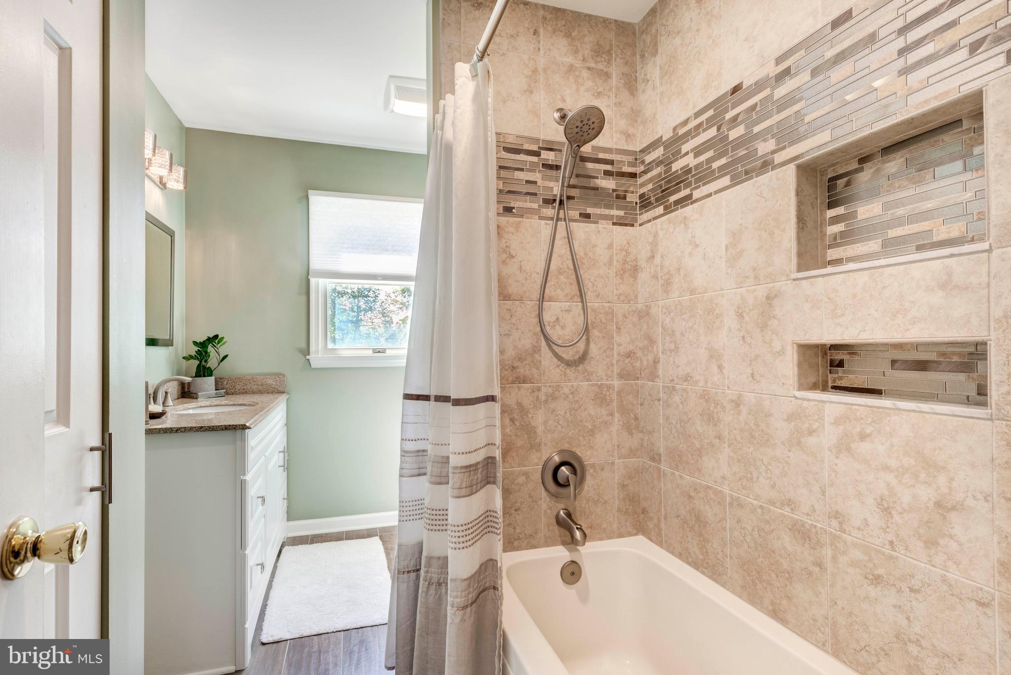 HIGH RIDGE - Residential