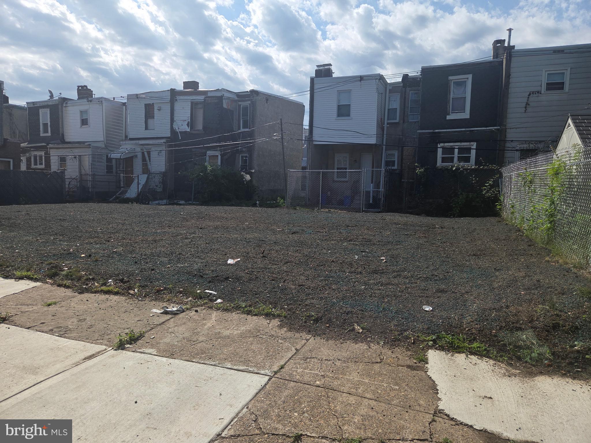 1940 W BRISTOL STREET