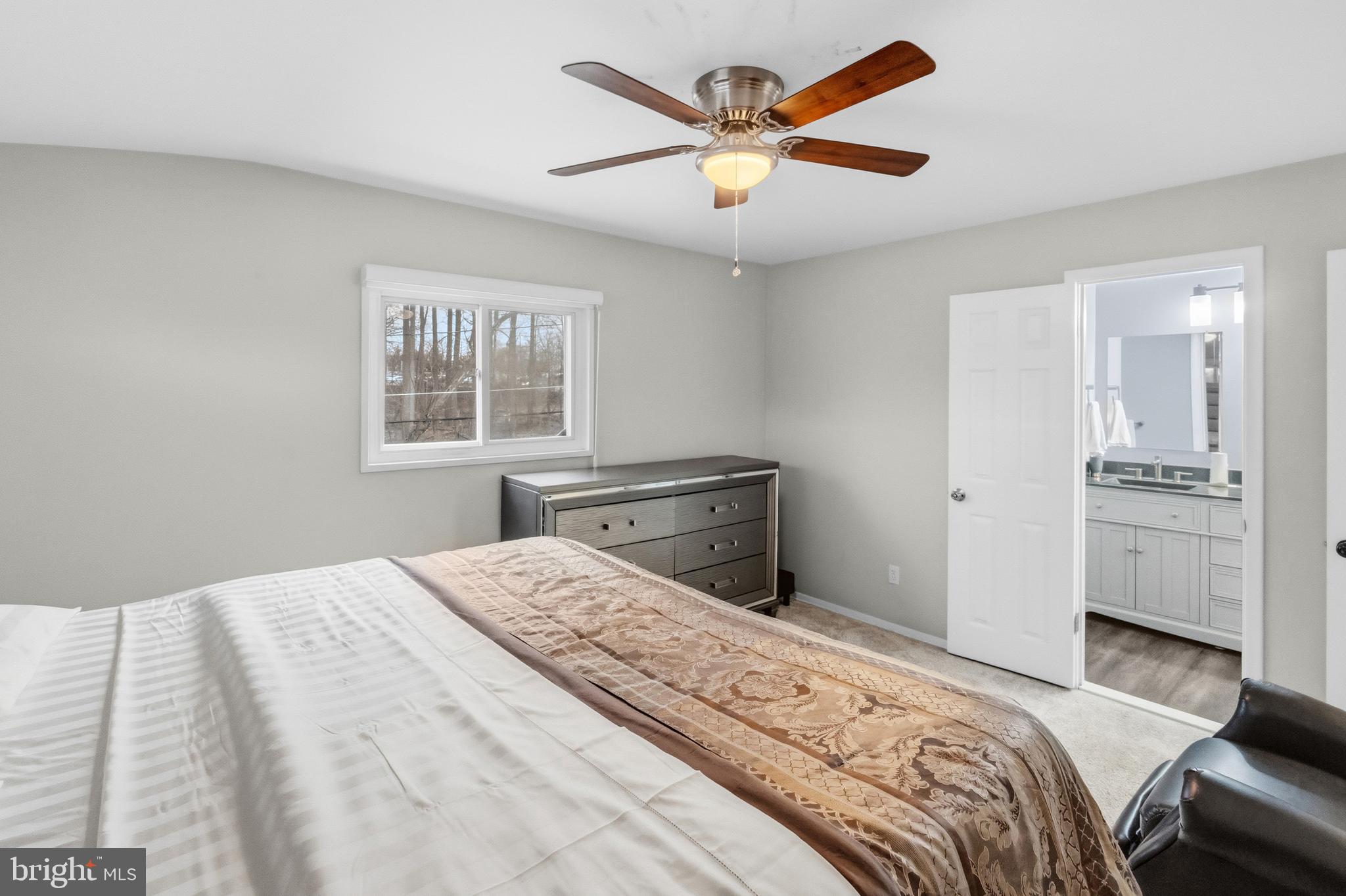 LIBERTY MANOR - Residential