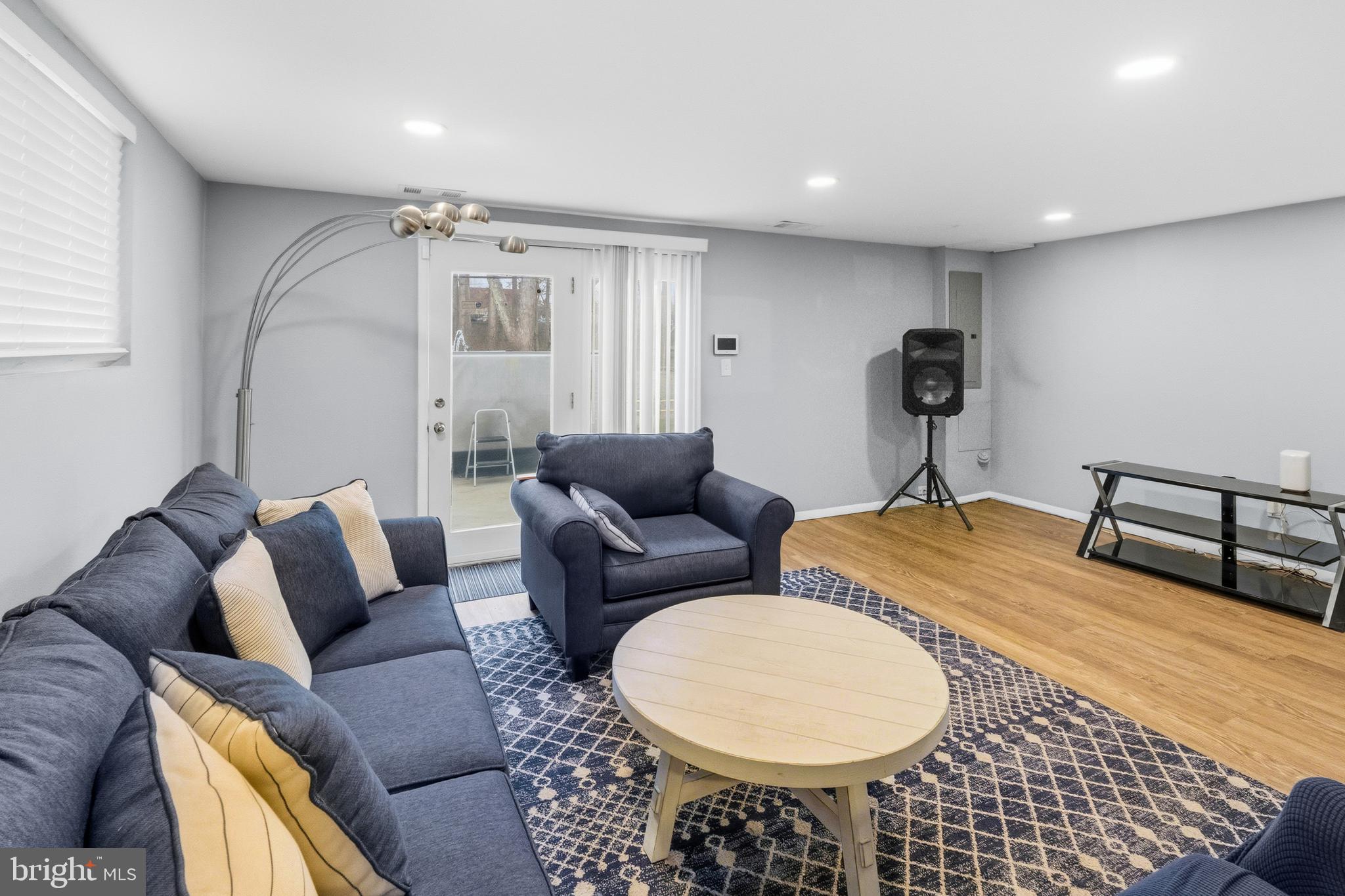 LIBERTY MANOR - Residential