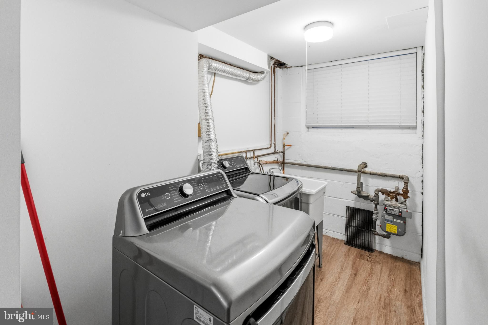 LIBERTY MANOR - Residential