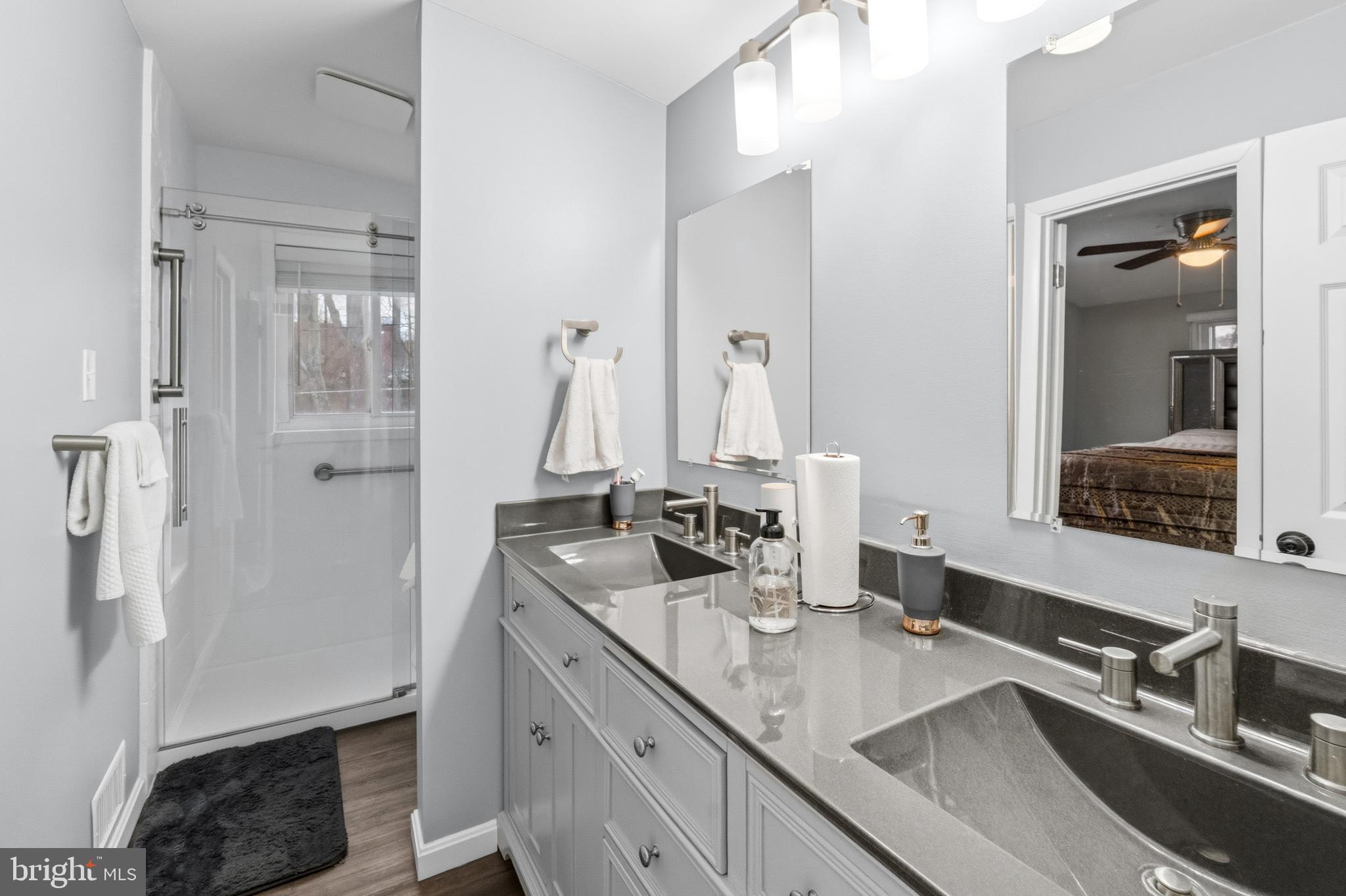 LIBERTY MANOR - Residential