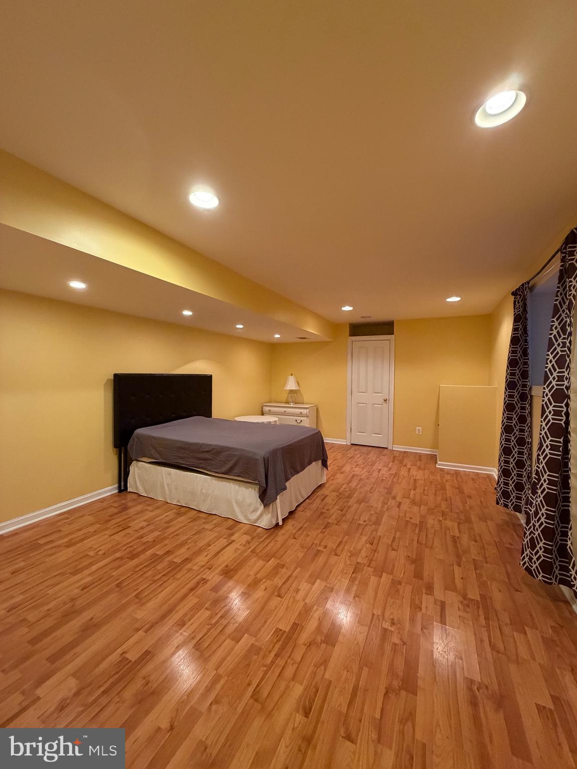 INDEPENDENCE - Residential Lease