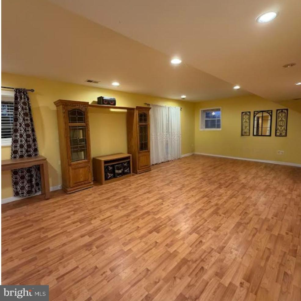 INDEPENDENCE - Residential Lease