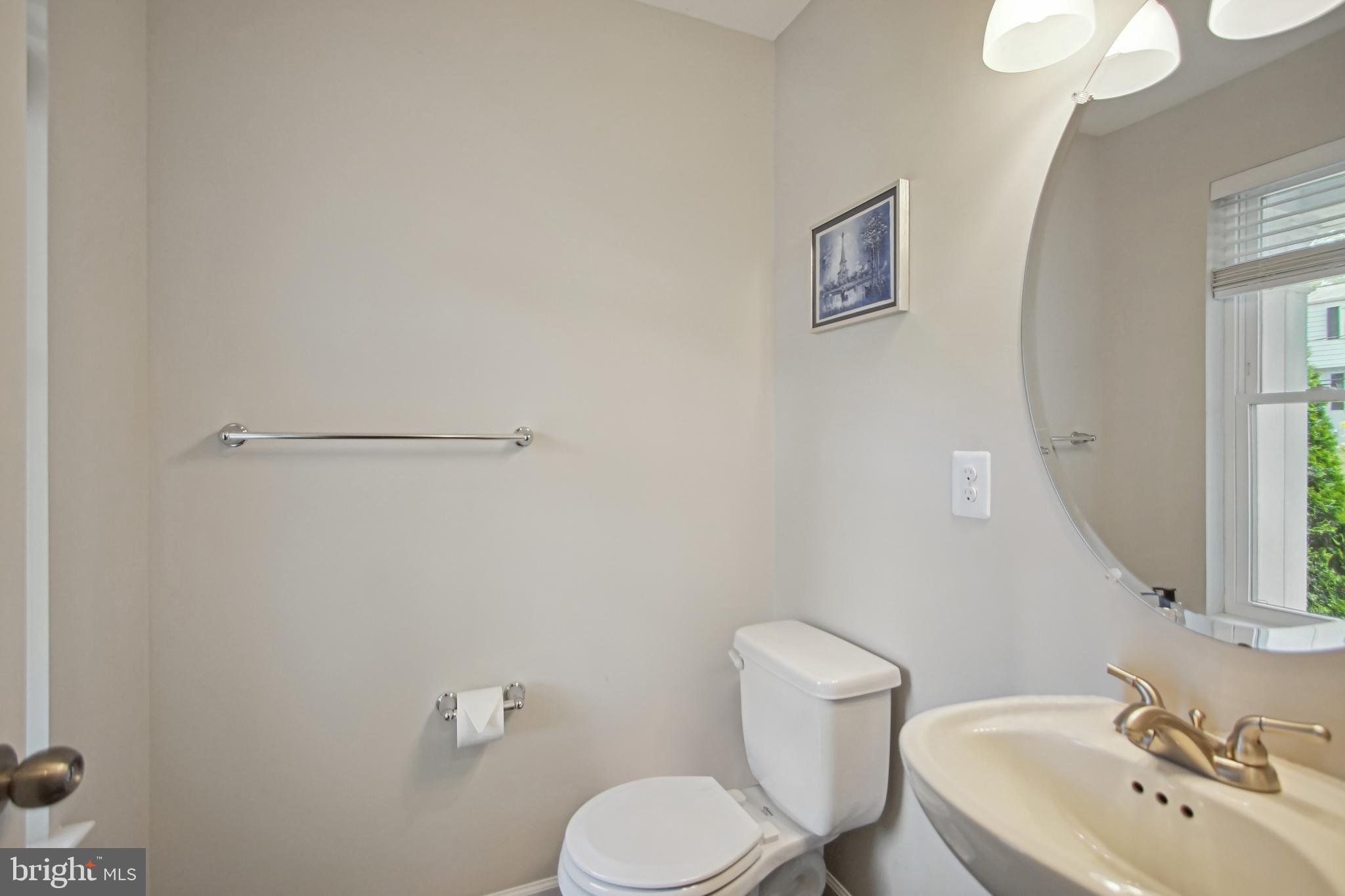 WOODLAND BEACH - Residential