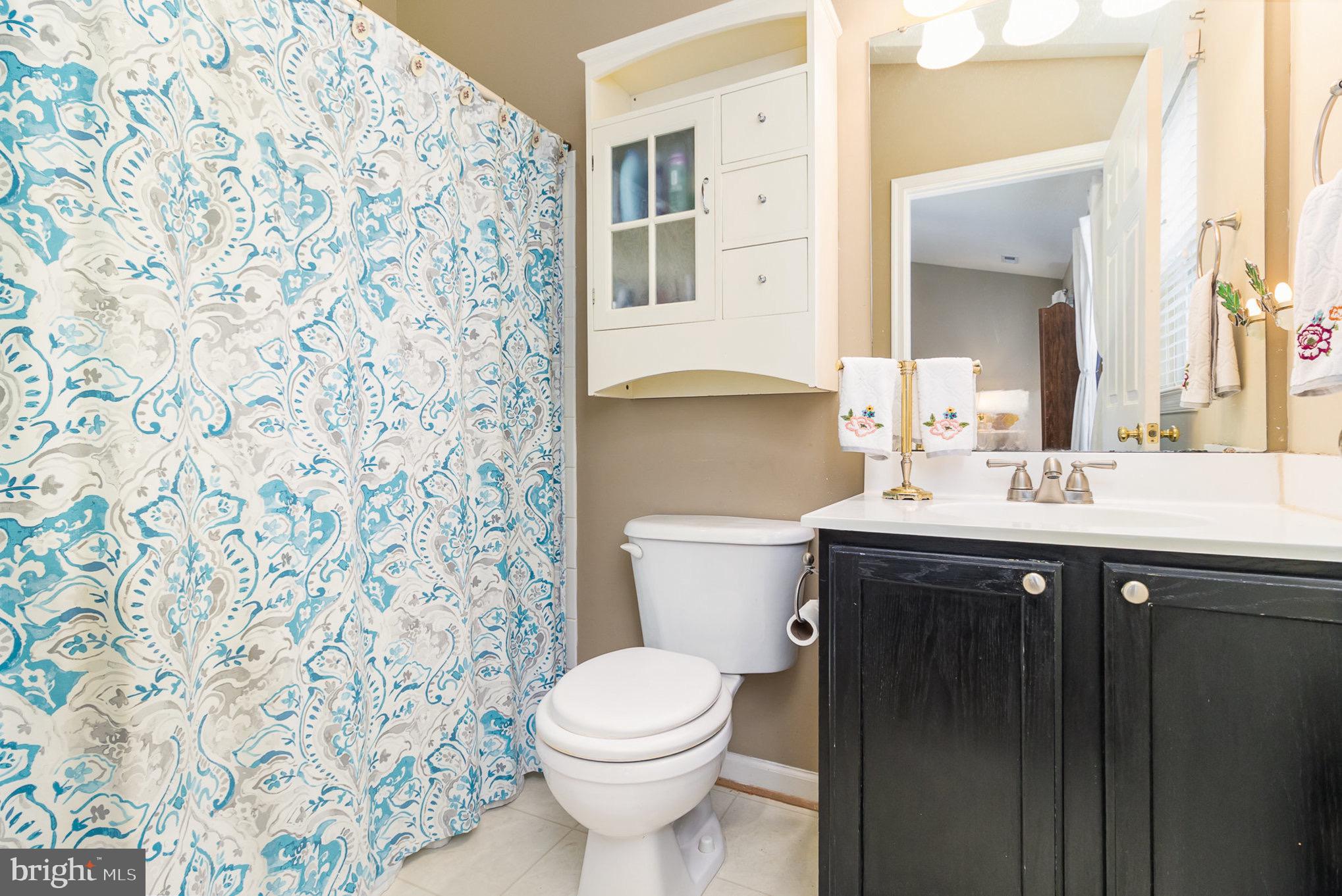 WOODBRIDGE COMMONS - Residential