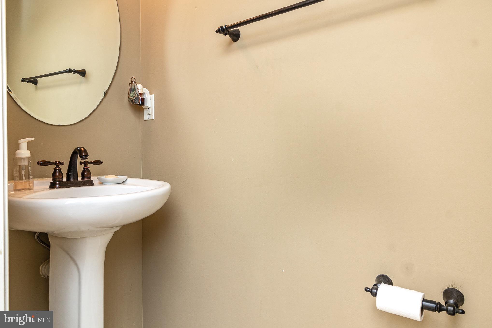 WOODBRIDGE COMMONS - Residential