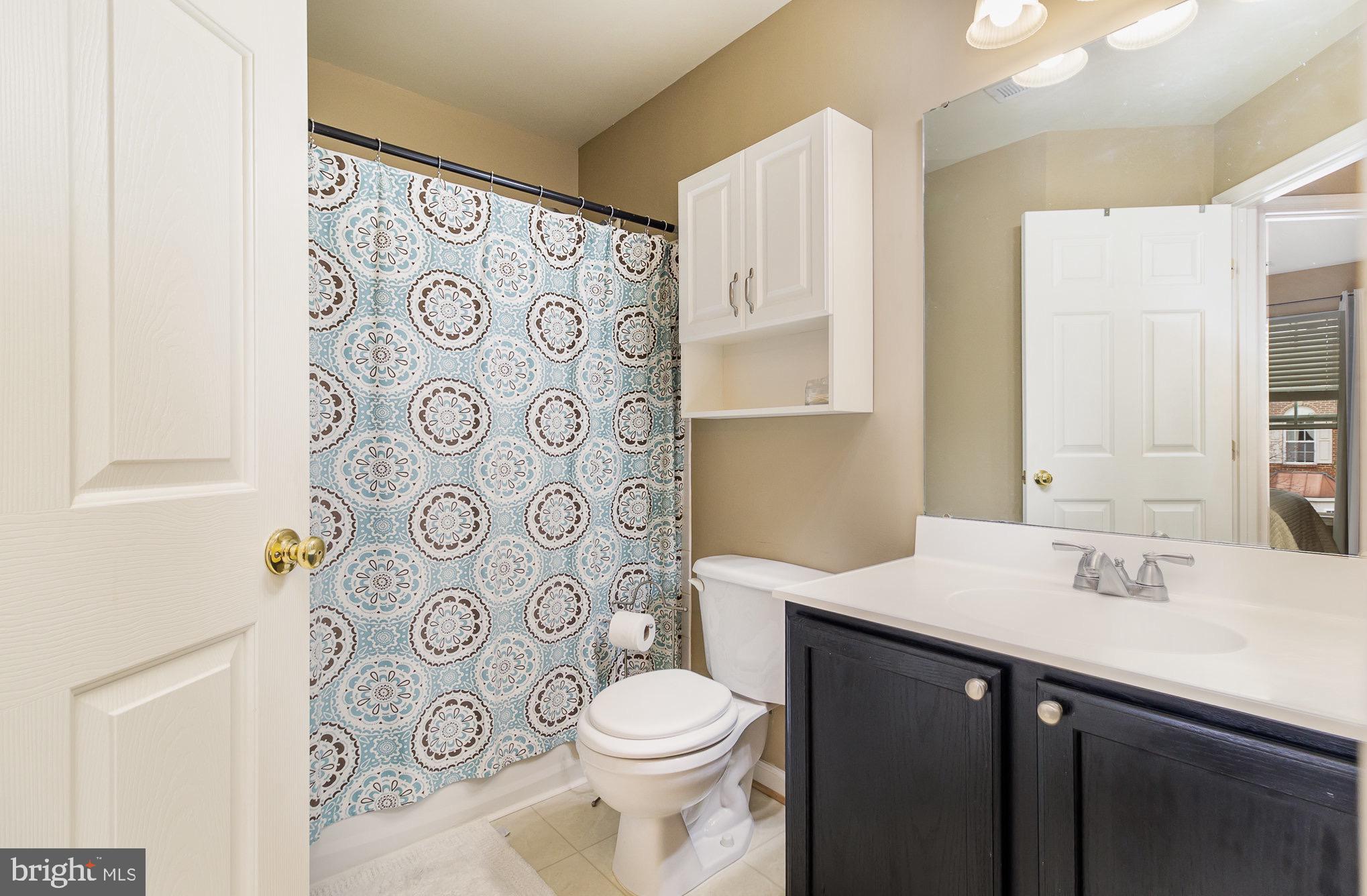 WOODBRIDGE COMMONS - Residential