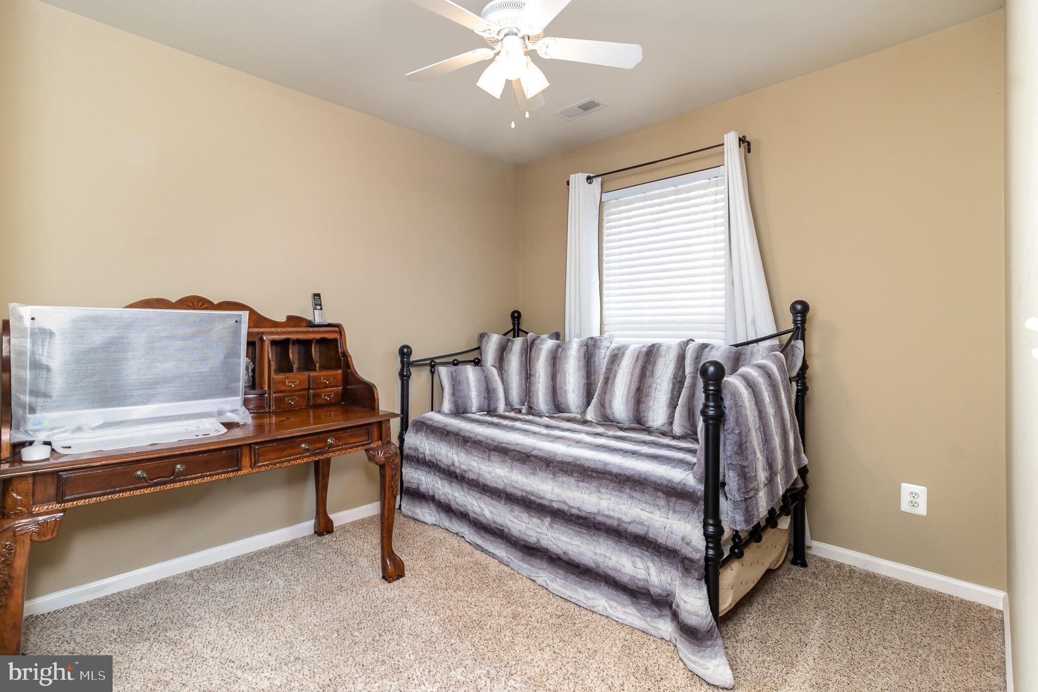 WOODBRIDGE COMMONS - Residential