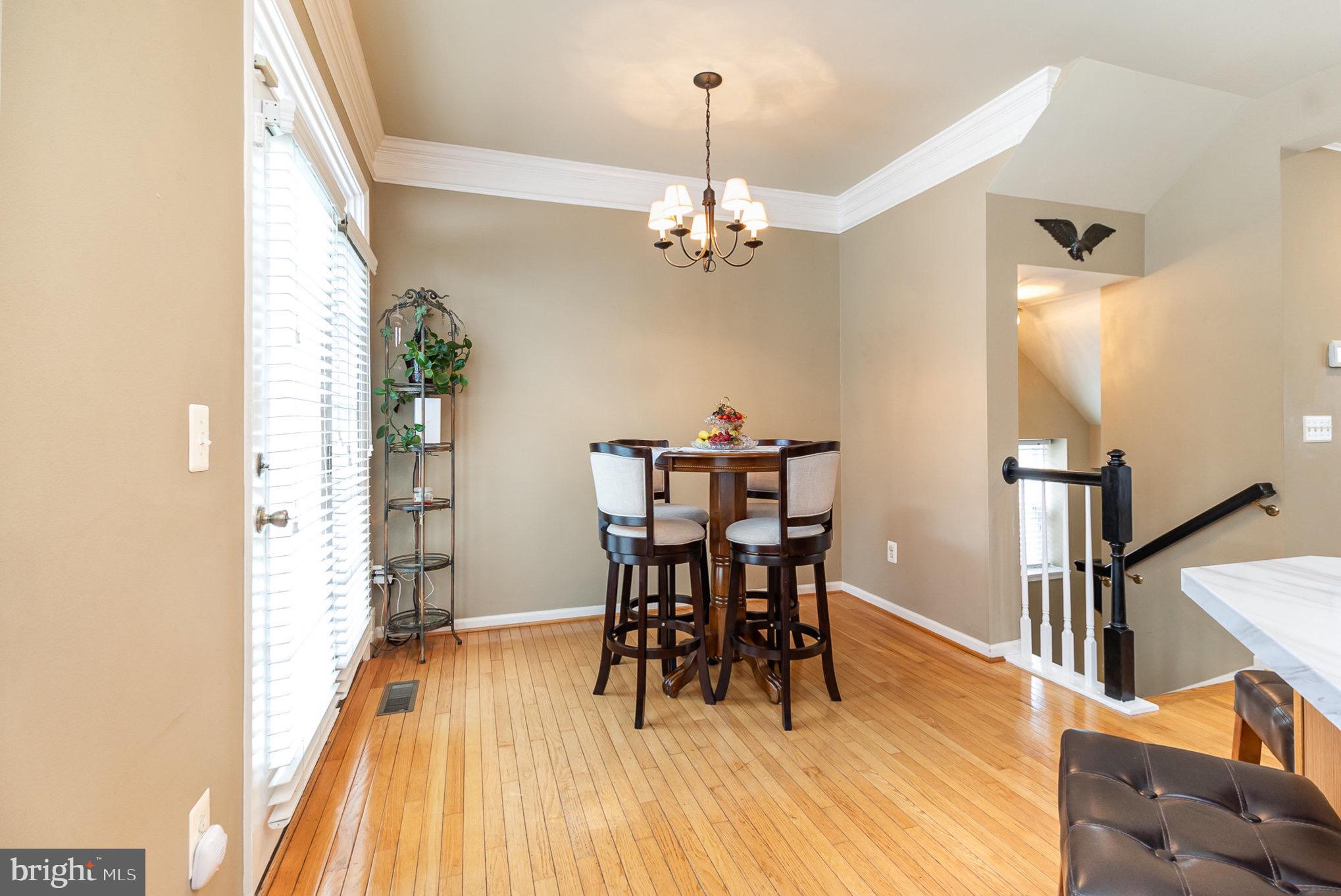 WOODBRIDGE COMMONS - Residential