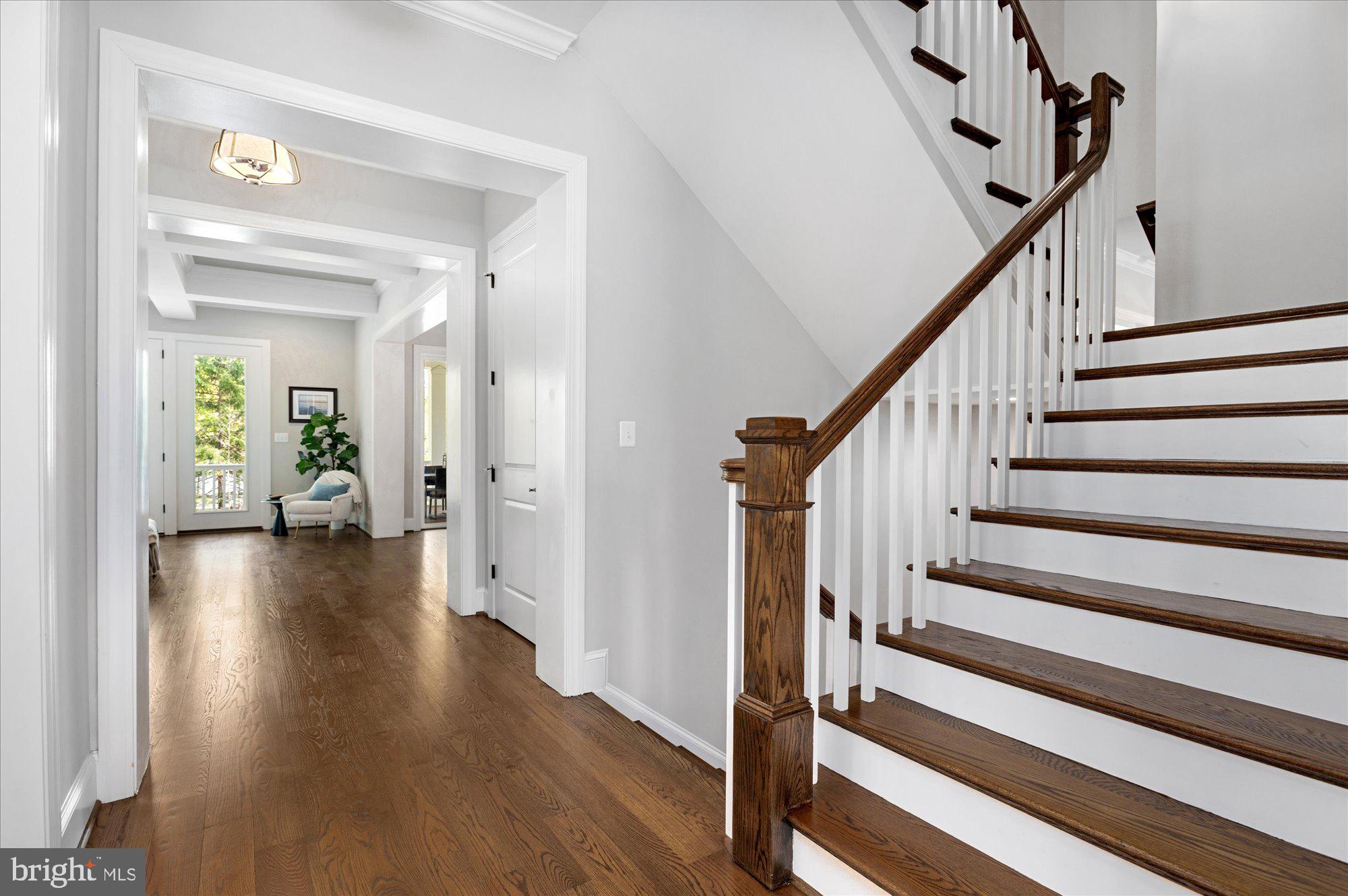 LUXMANOR - Residential