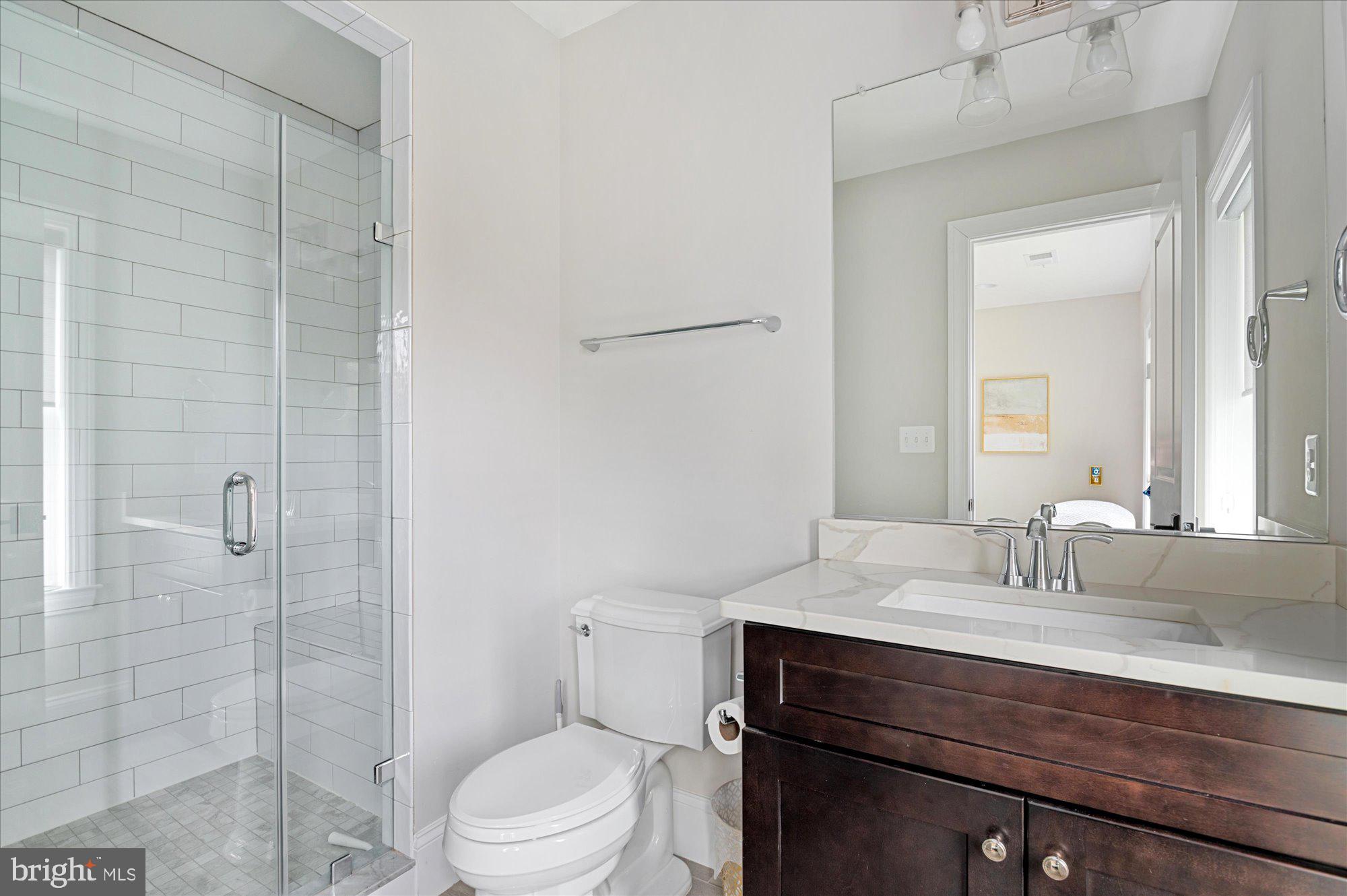 LUXMANOR - Residential