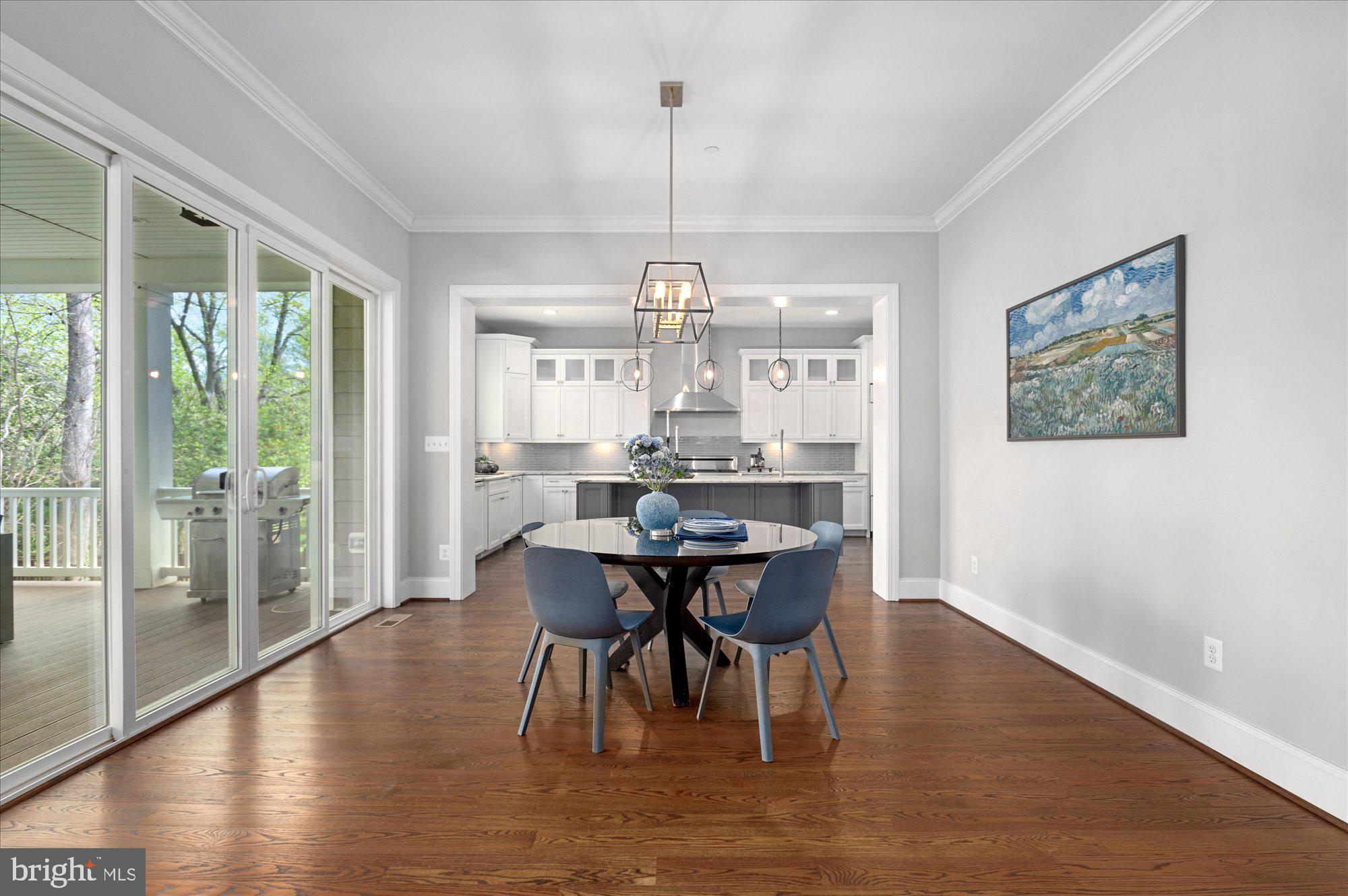 LUXMANOR - Residential