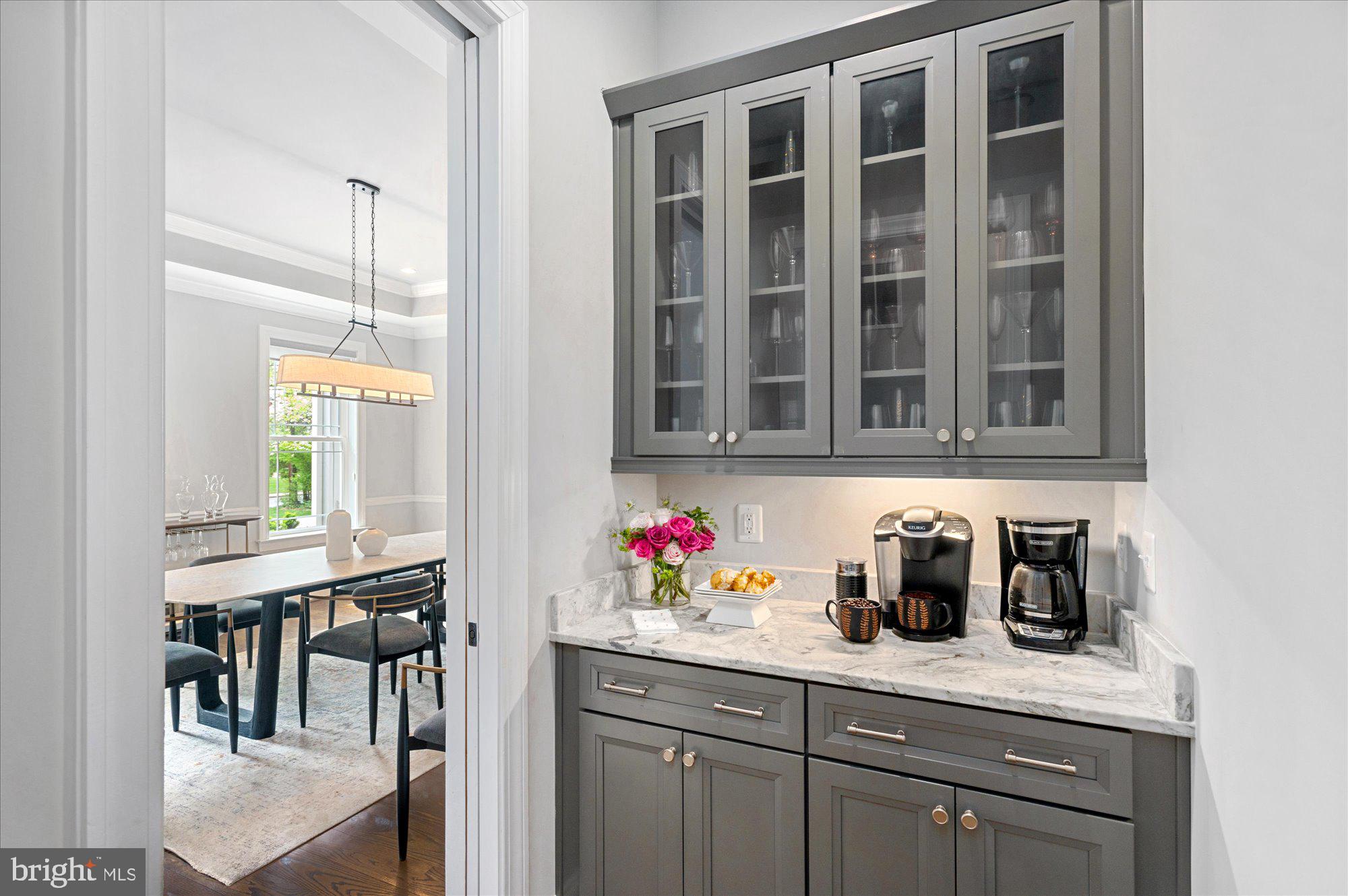 LUXMANOR - Residential