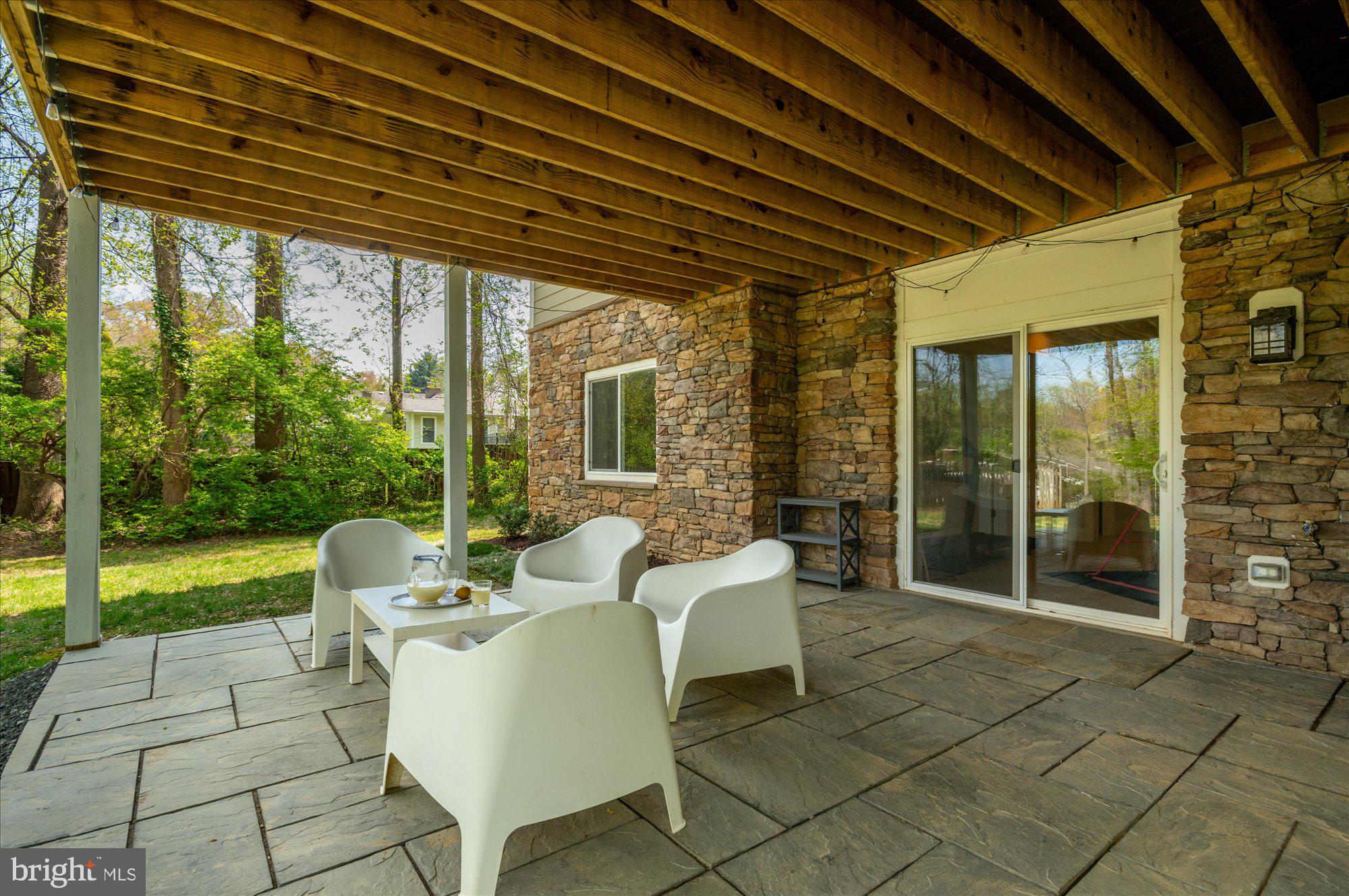 LUXMANOR - Residential