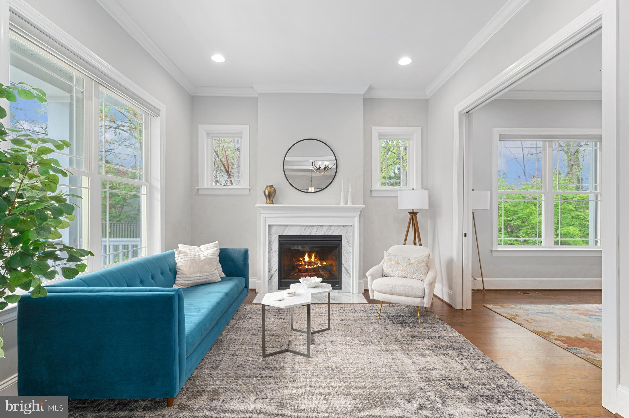 LUXMANOR - Residential