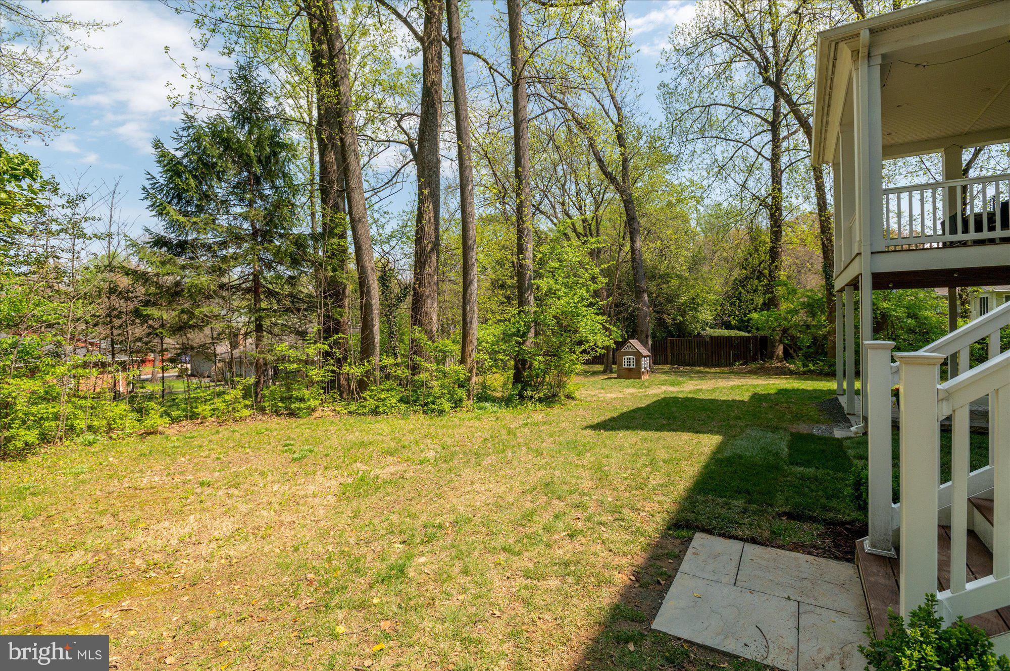 LUXMANOR - Residential