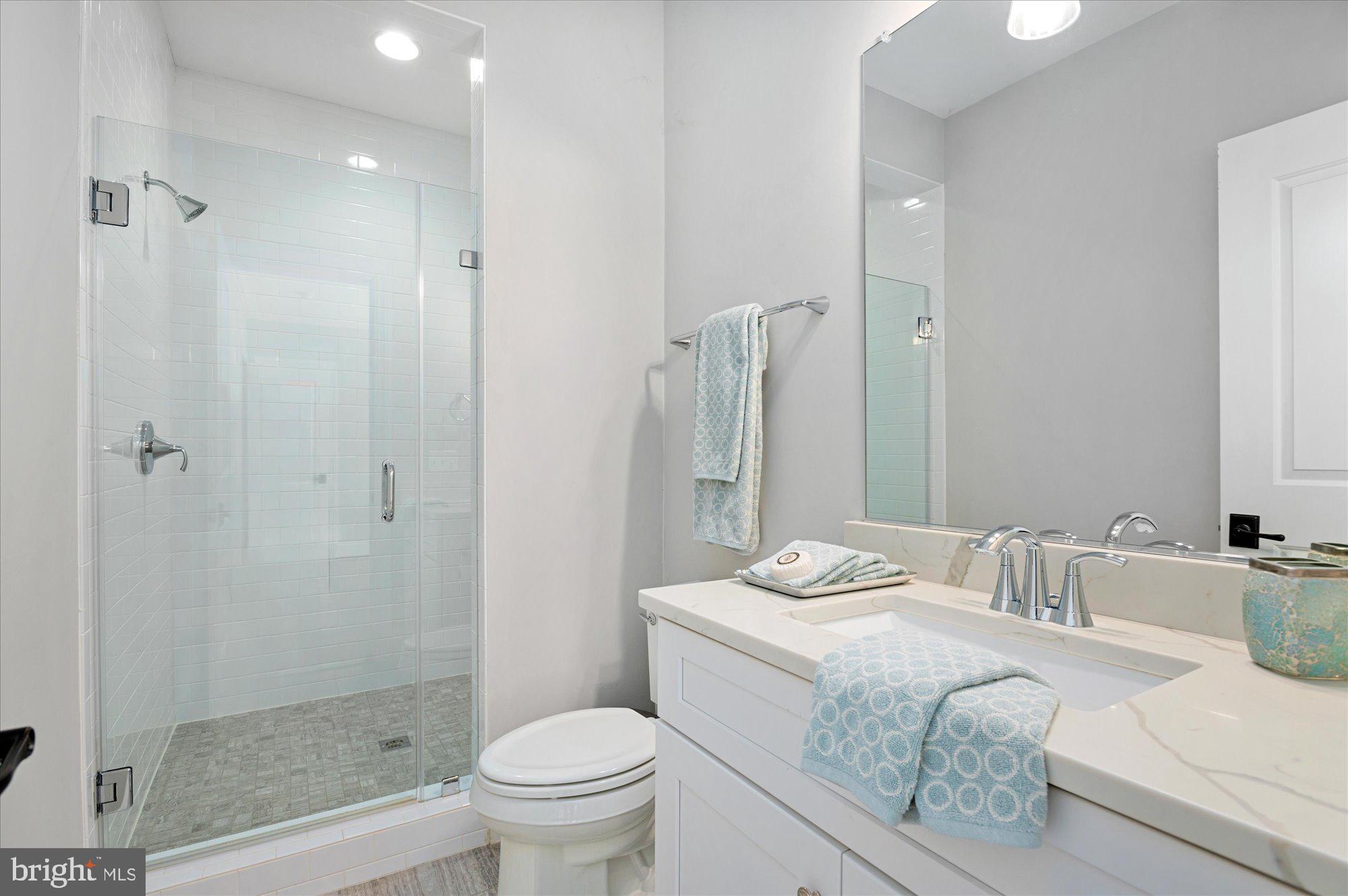 LUXMANOR - Residential