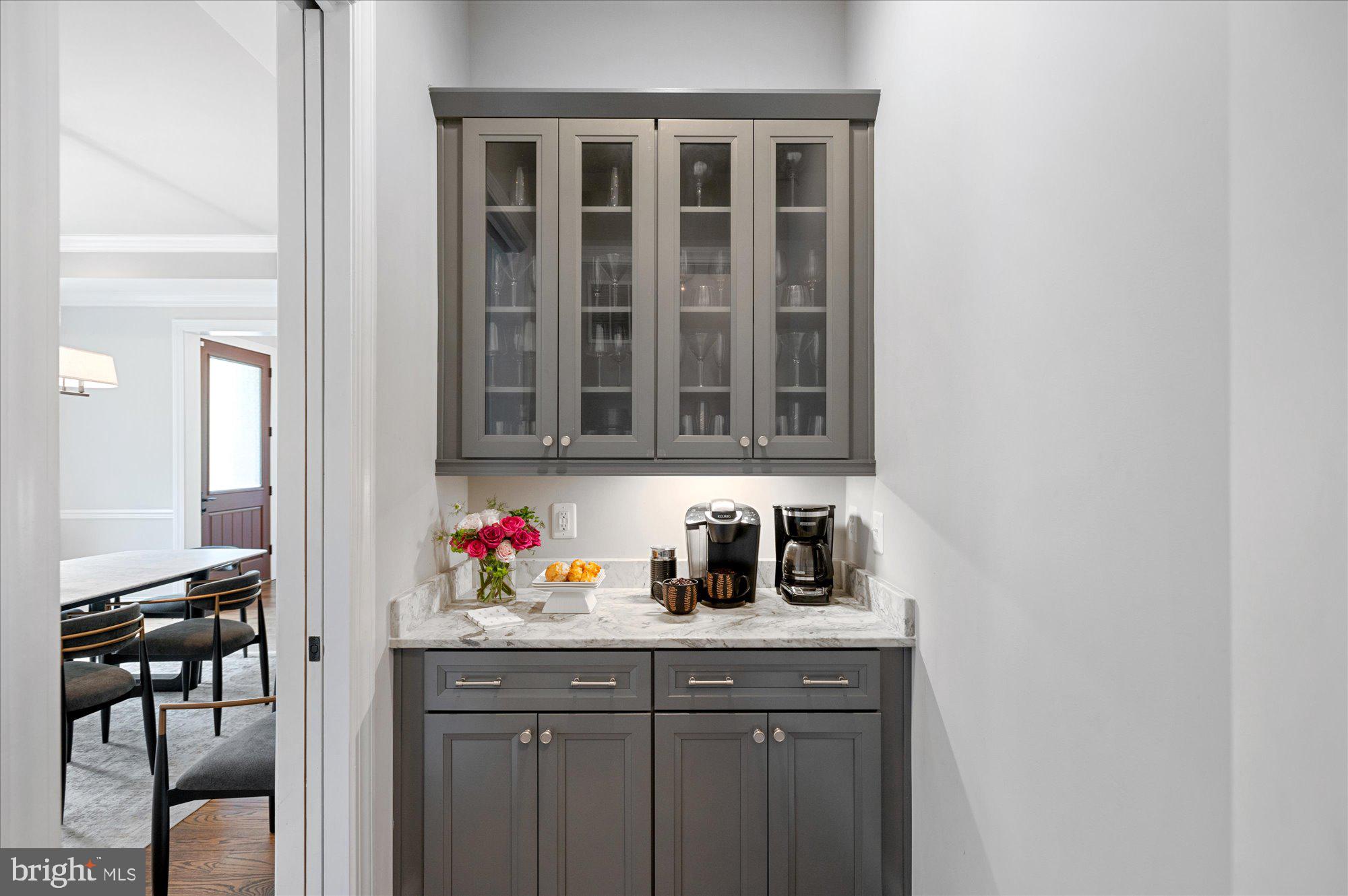 LUXMANOR - Residential