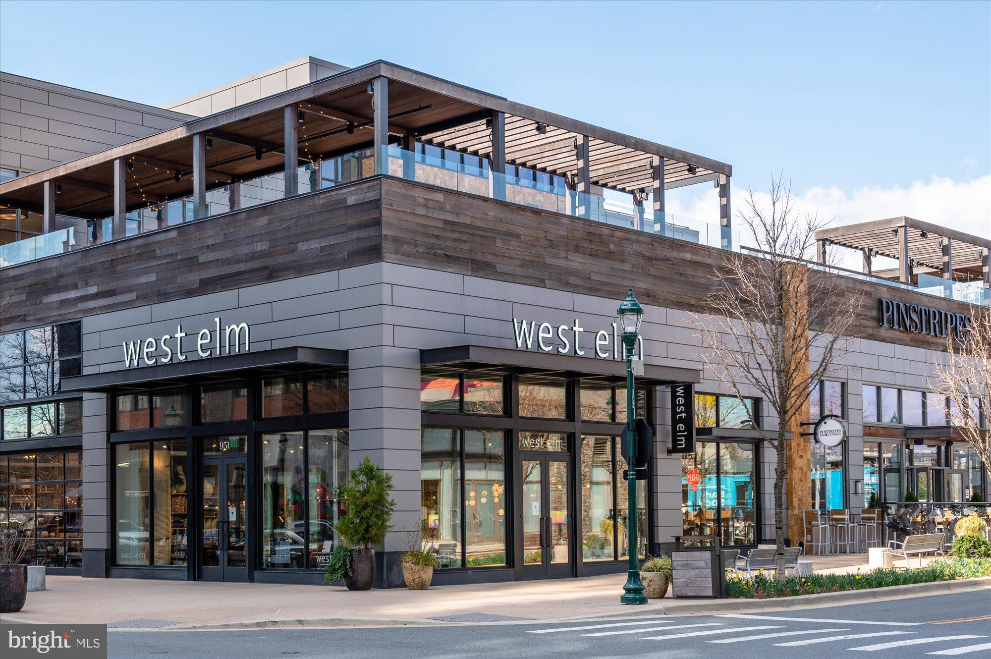 LUXMANOR - Residential