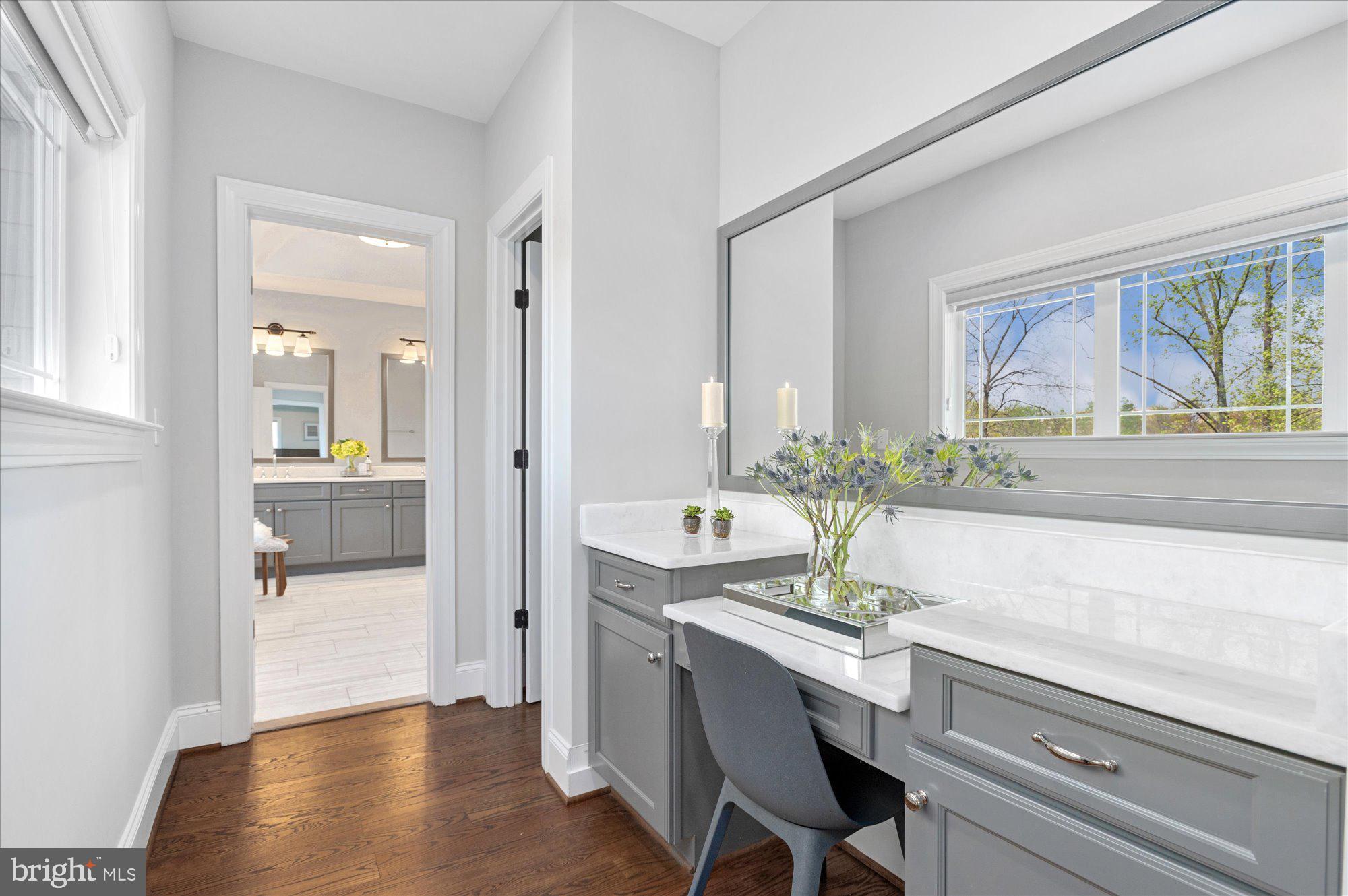 LUXMANOR - Residential