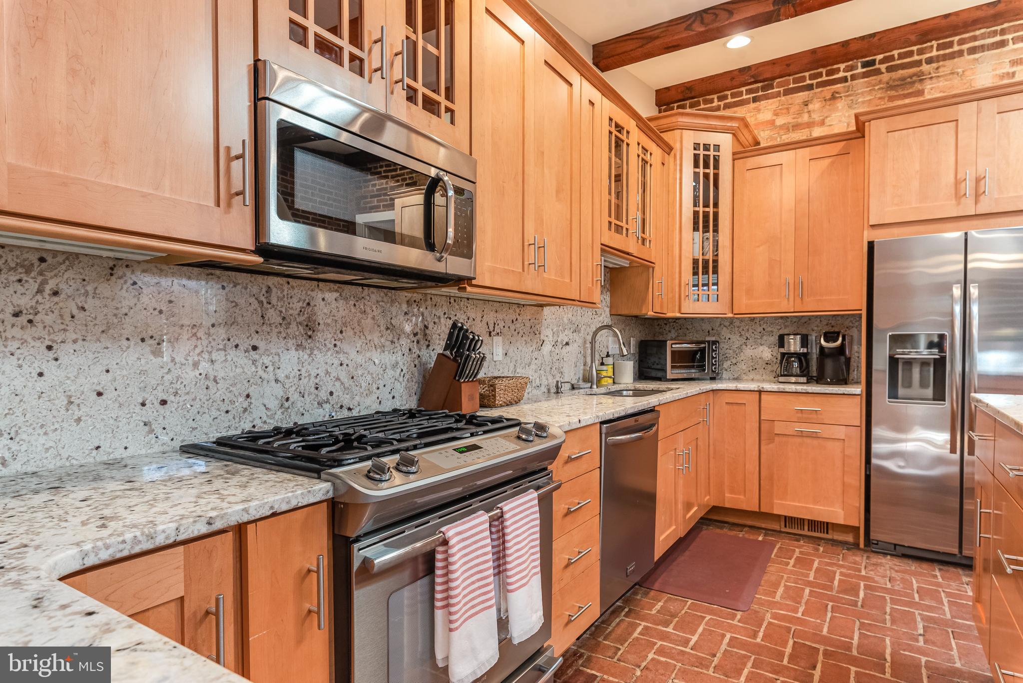 HISTORIC DISTRICT - Residential