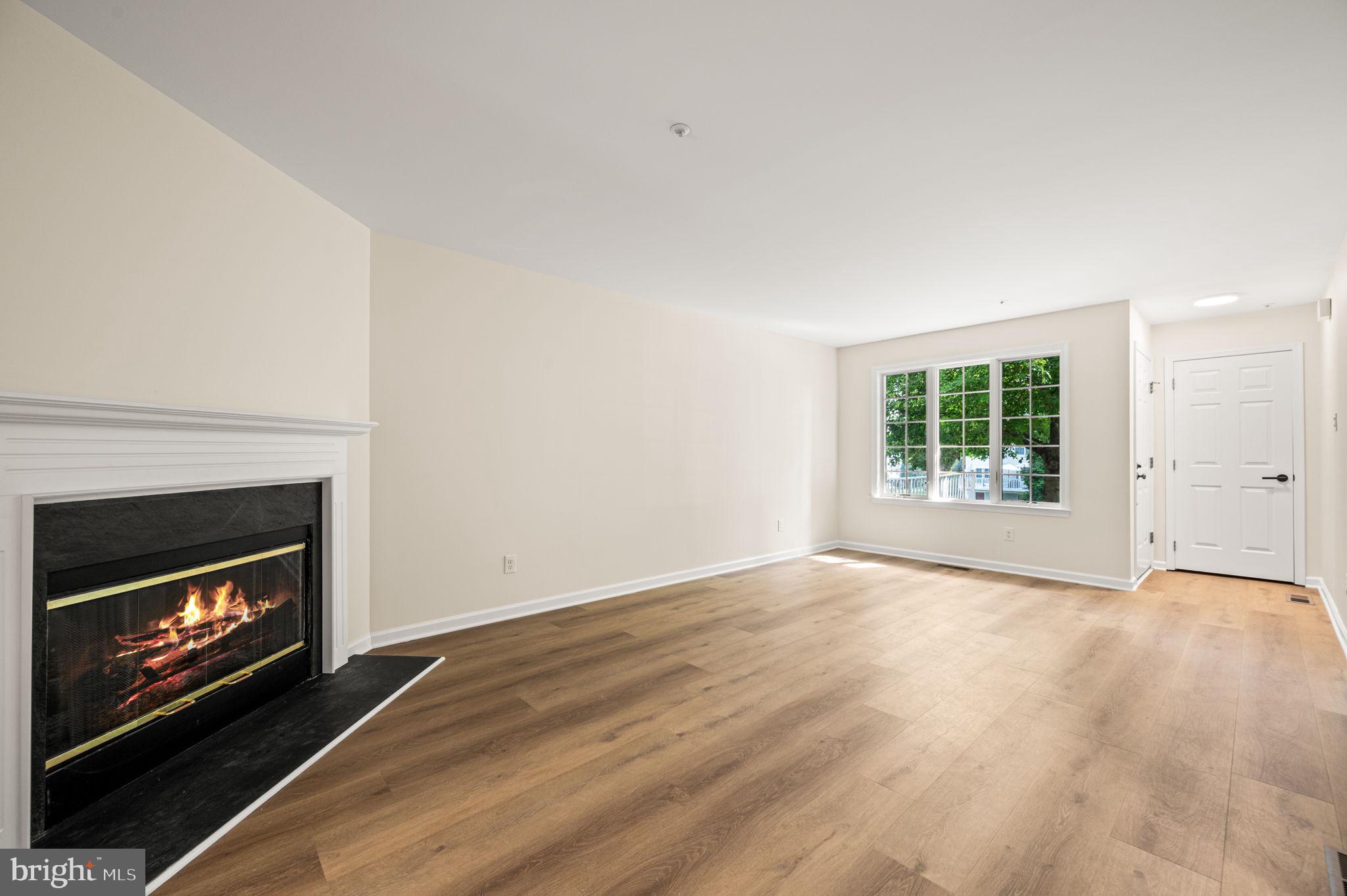 321 BRISTOL CIRCLE 321