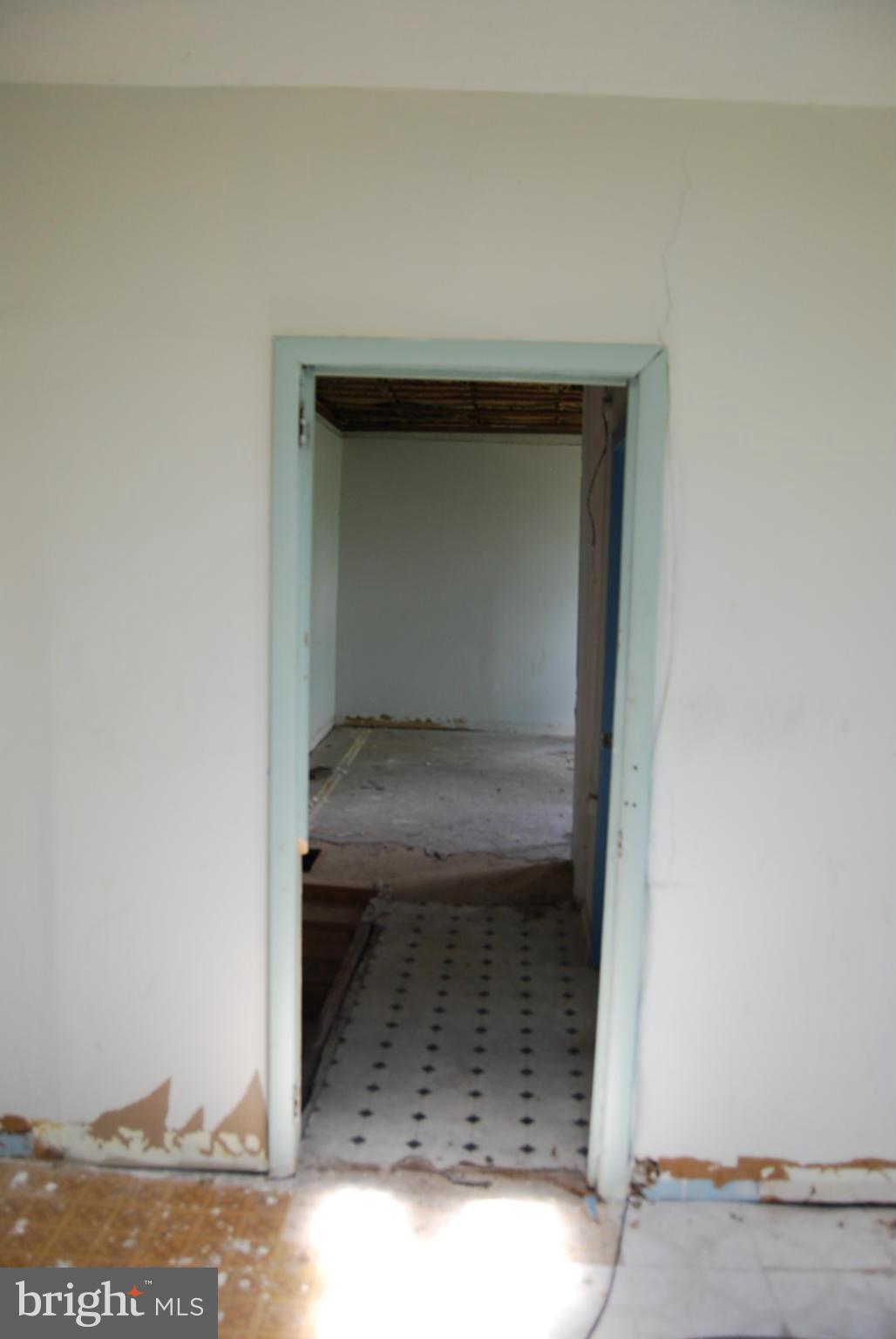 WASHINGTON VILLAGE - Residential