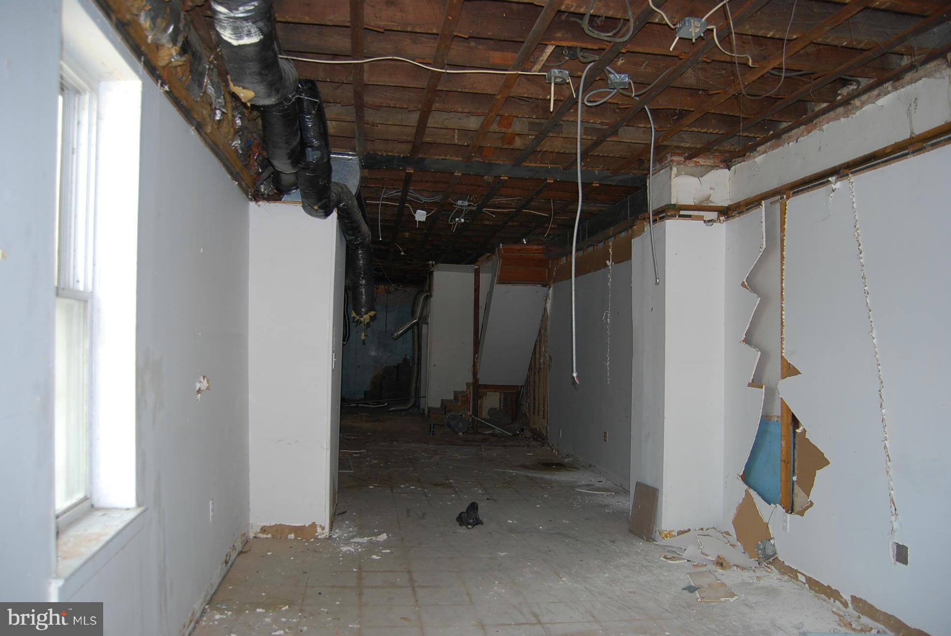 WASHINGTON VILLAGE - Residential