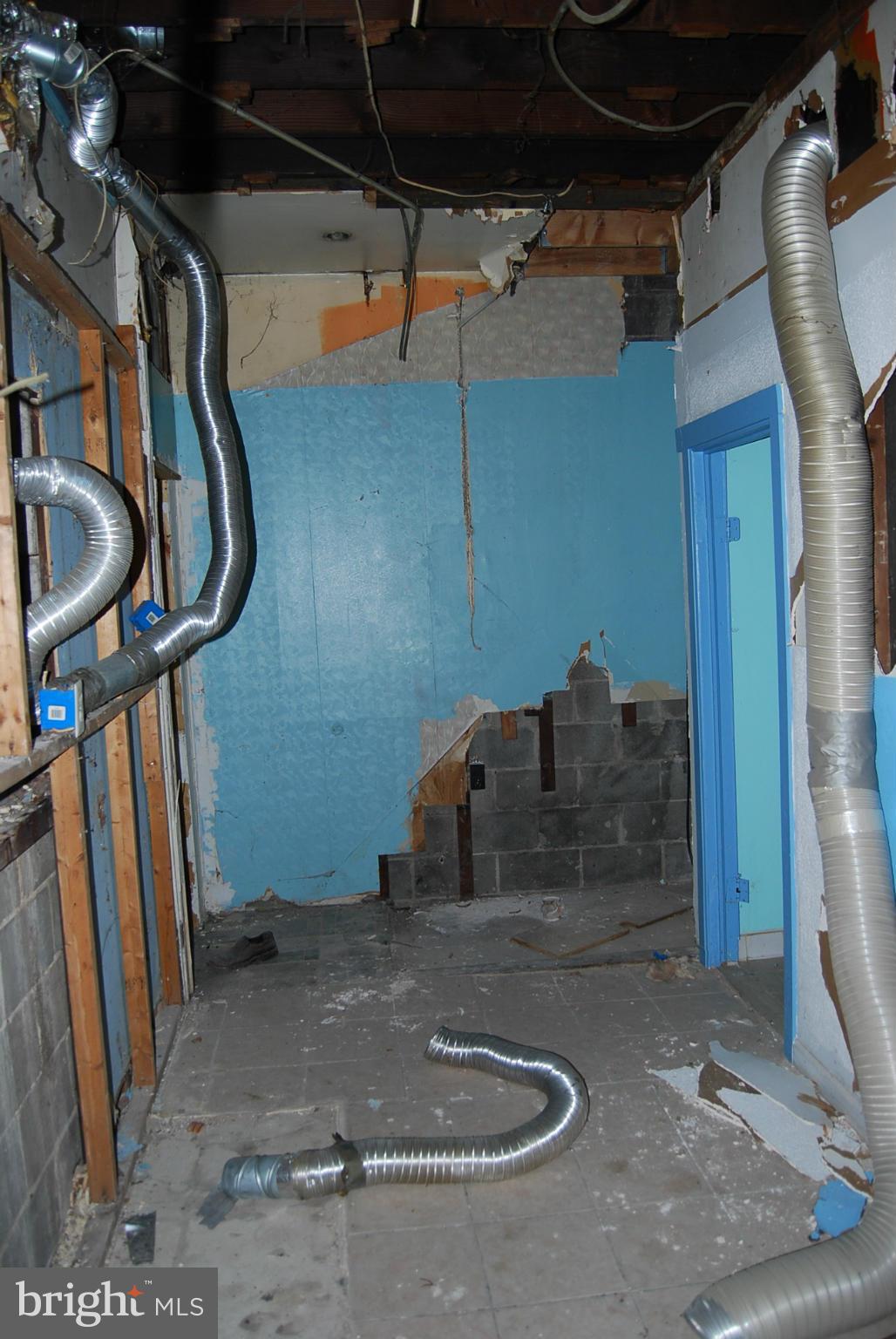 WASHINGTON VILLAGE - Residential