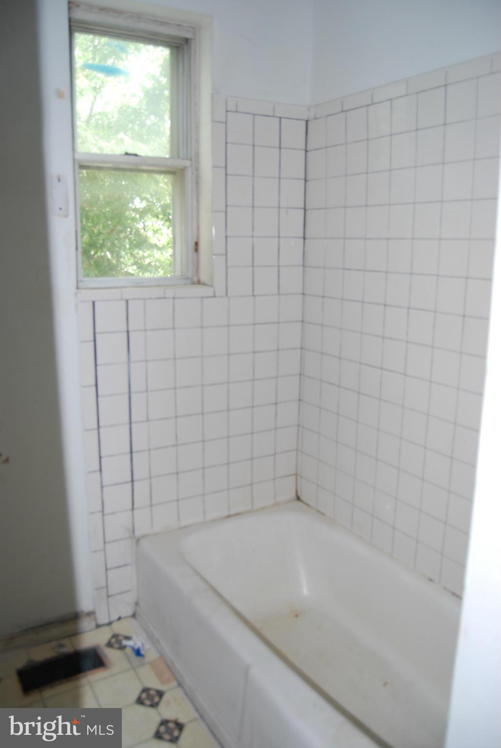 WASHINGTON VILLAGE - Residential