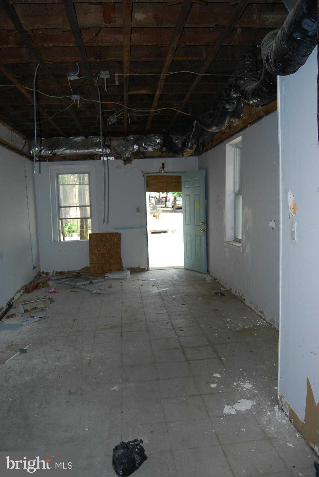 WASHINGTON VILLAGE - Residential