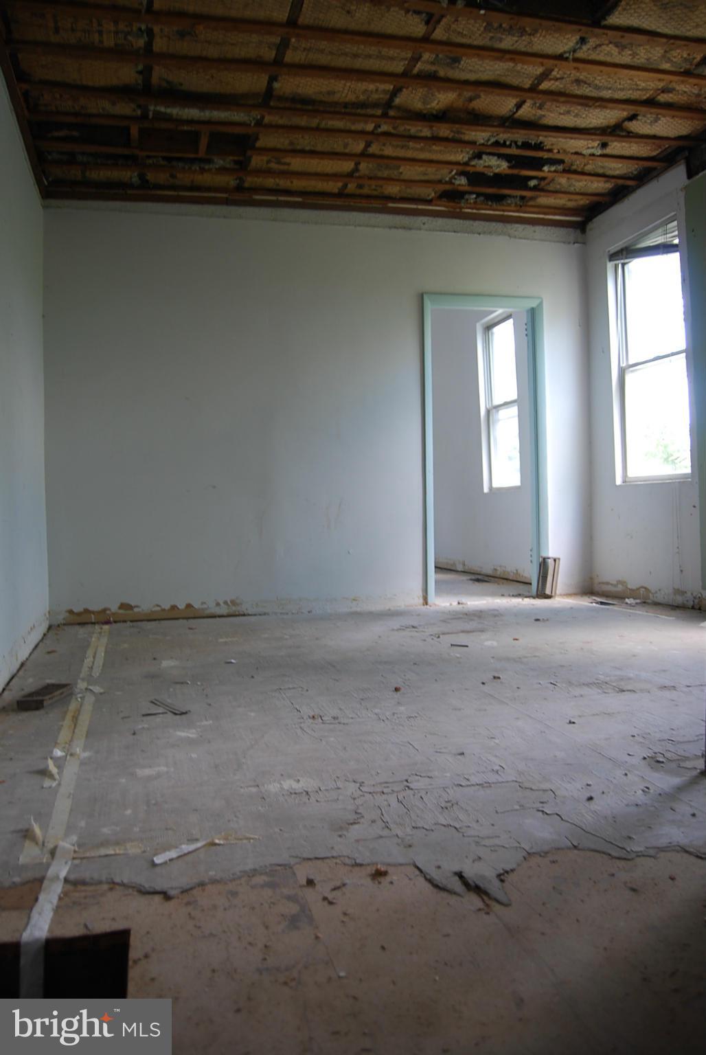 WASHINGTON VILLAGE - Residential