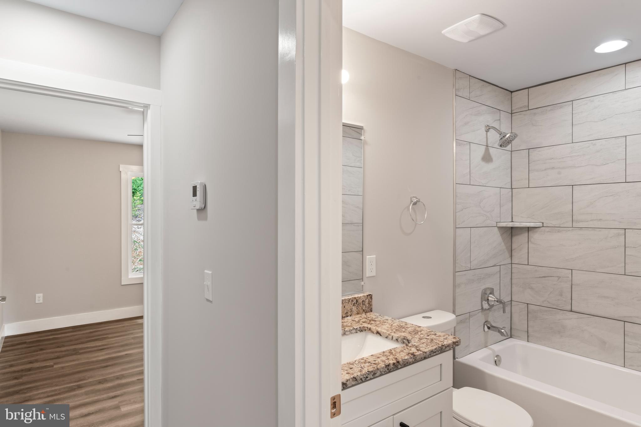 STRATFORD HARBOUR - Residential