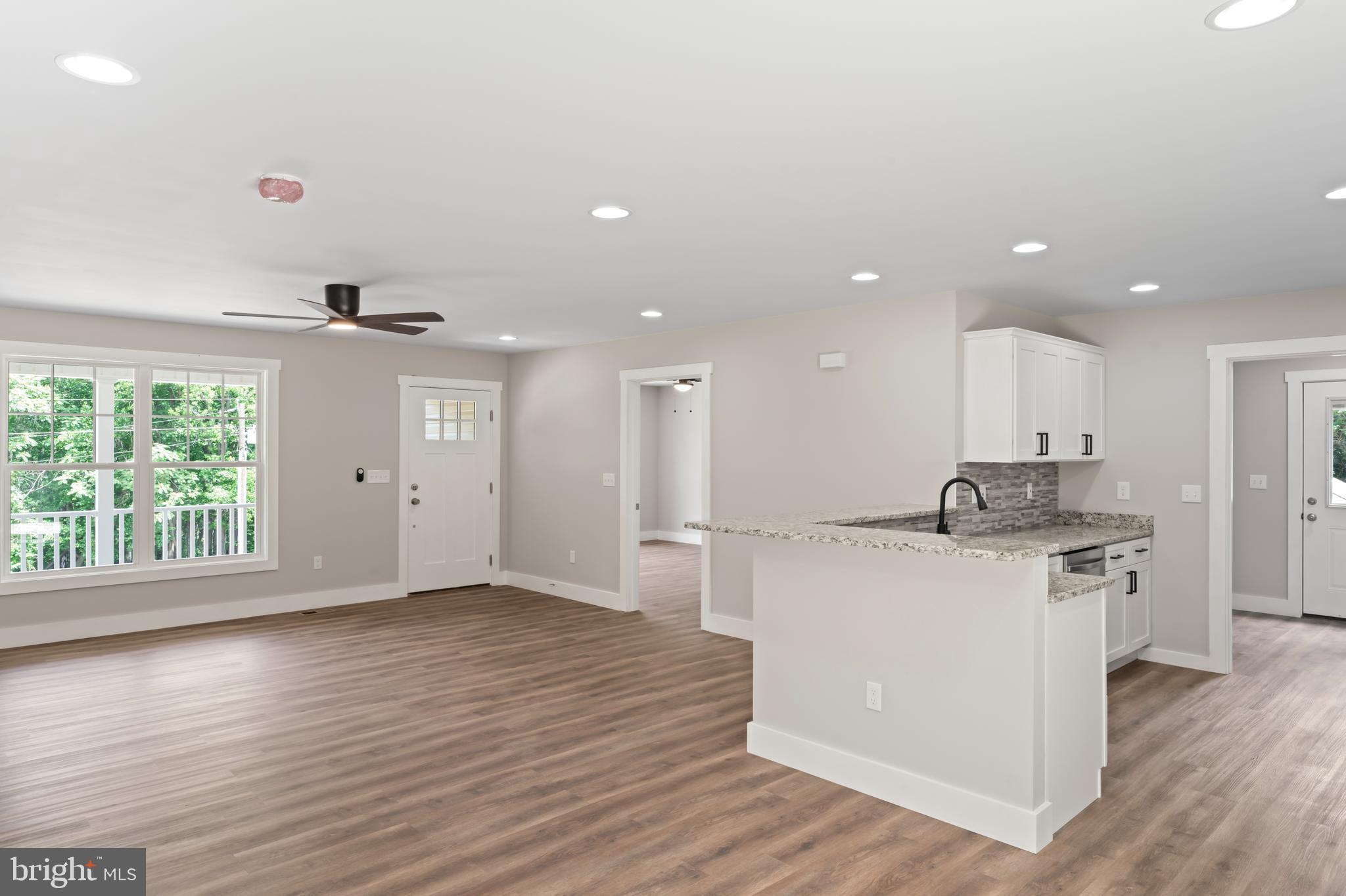 STRATFORD HARBOUR - Residential