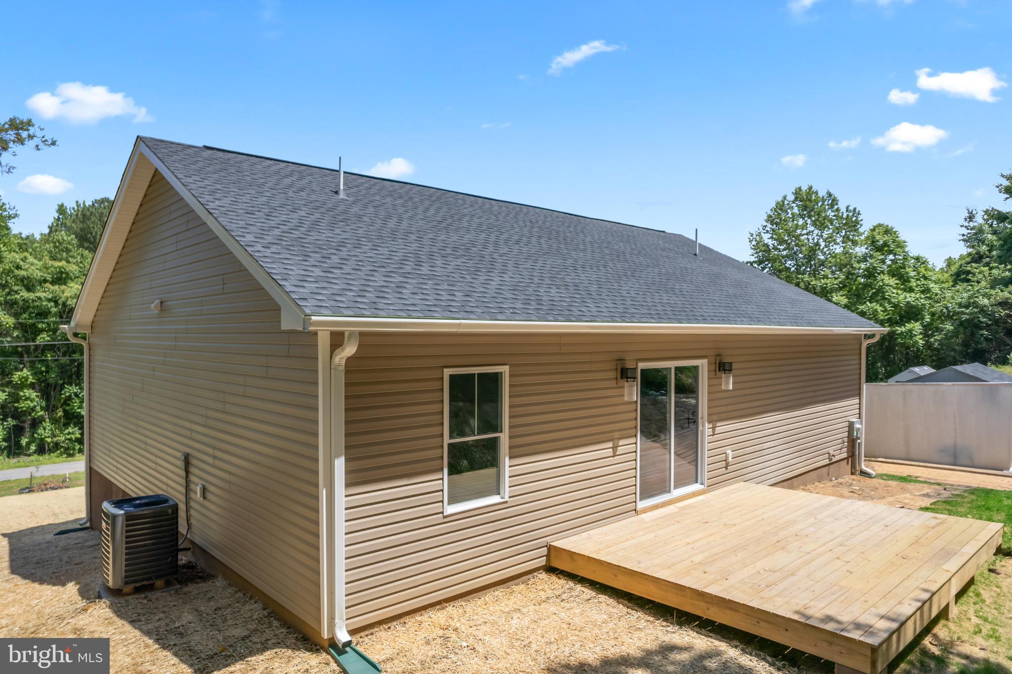 STRATFORD HARBOUR - Residential