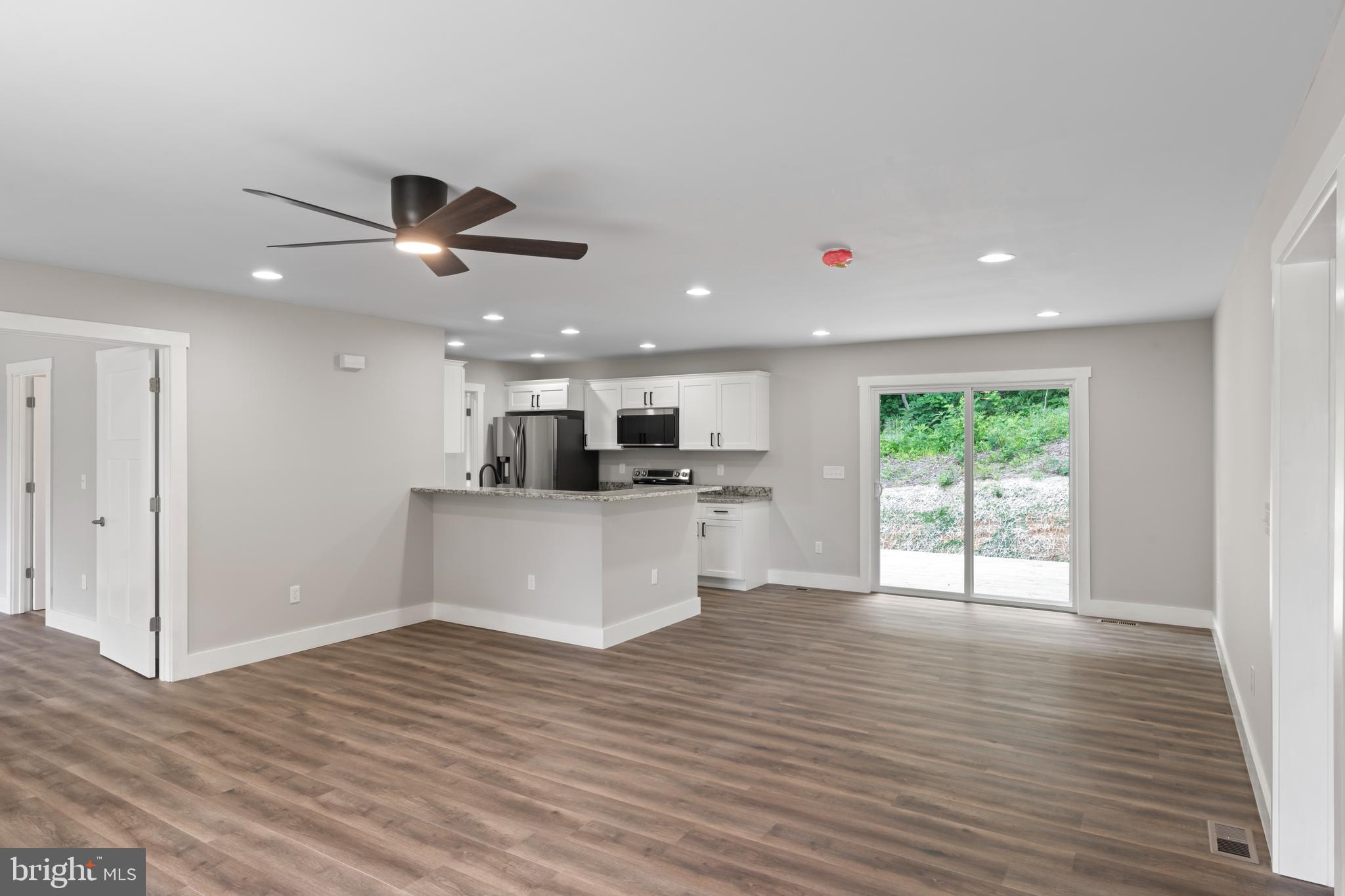 STRATFORD HARBOUR - Residential