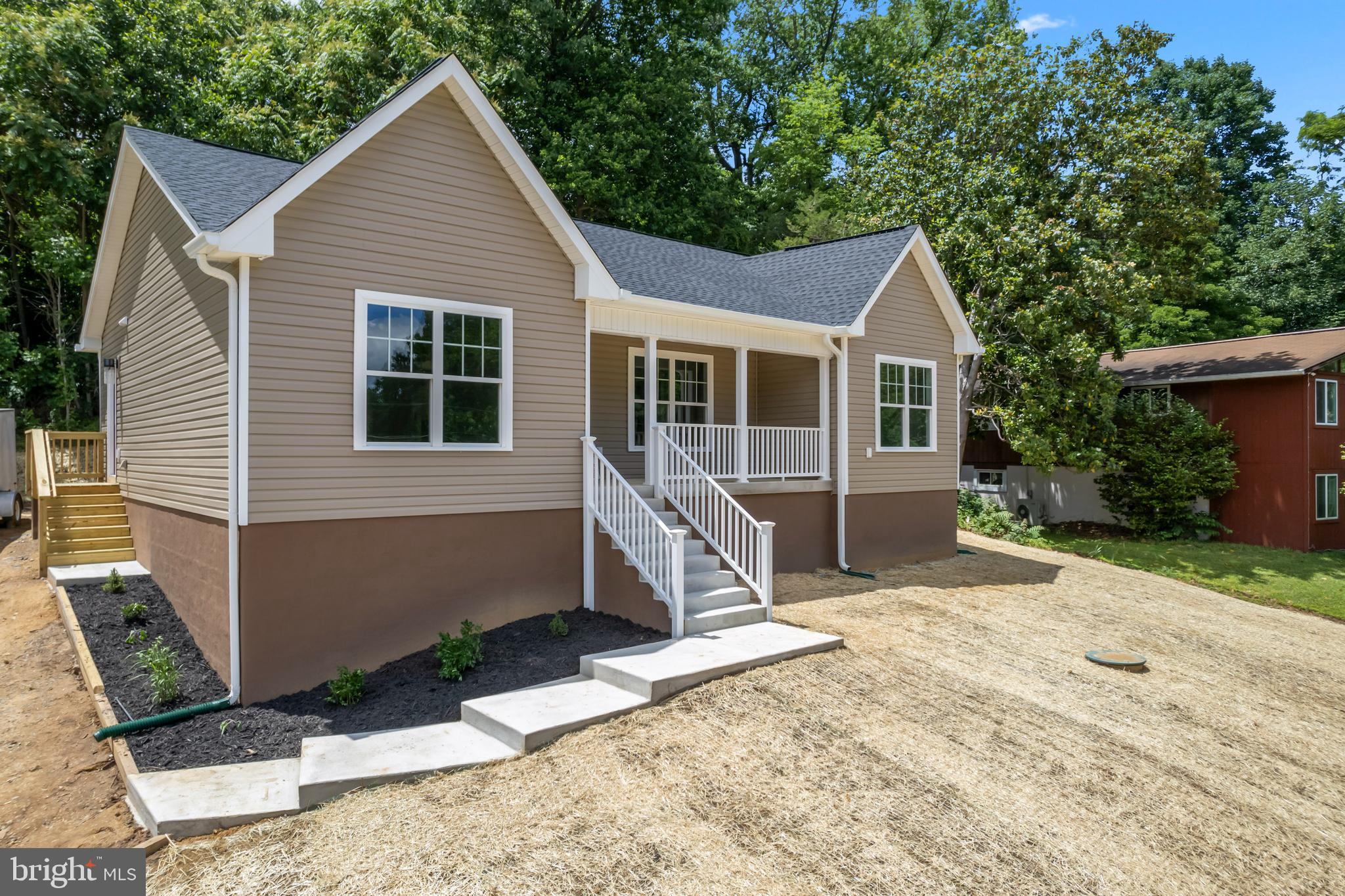 STRATFORD HARBOUR - Residential