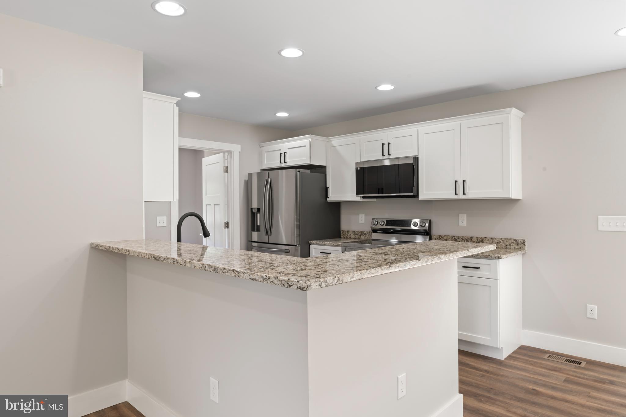 STRATFORD HARBOUR - Residential