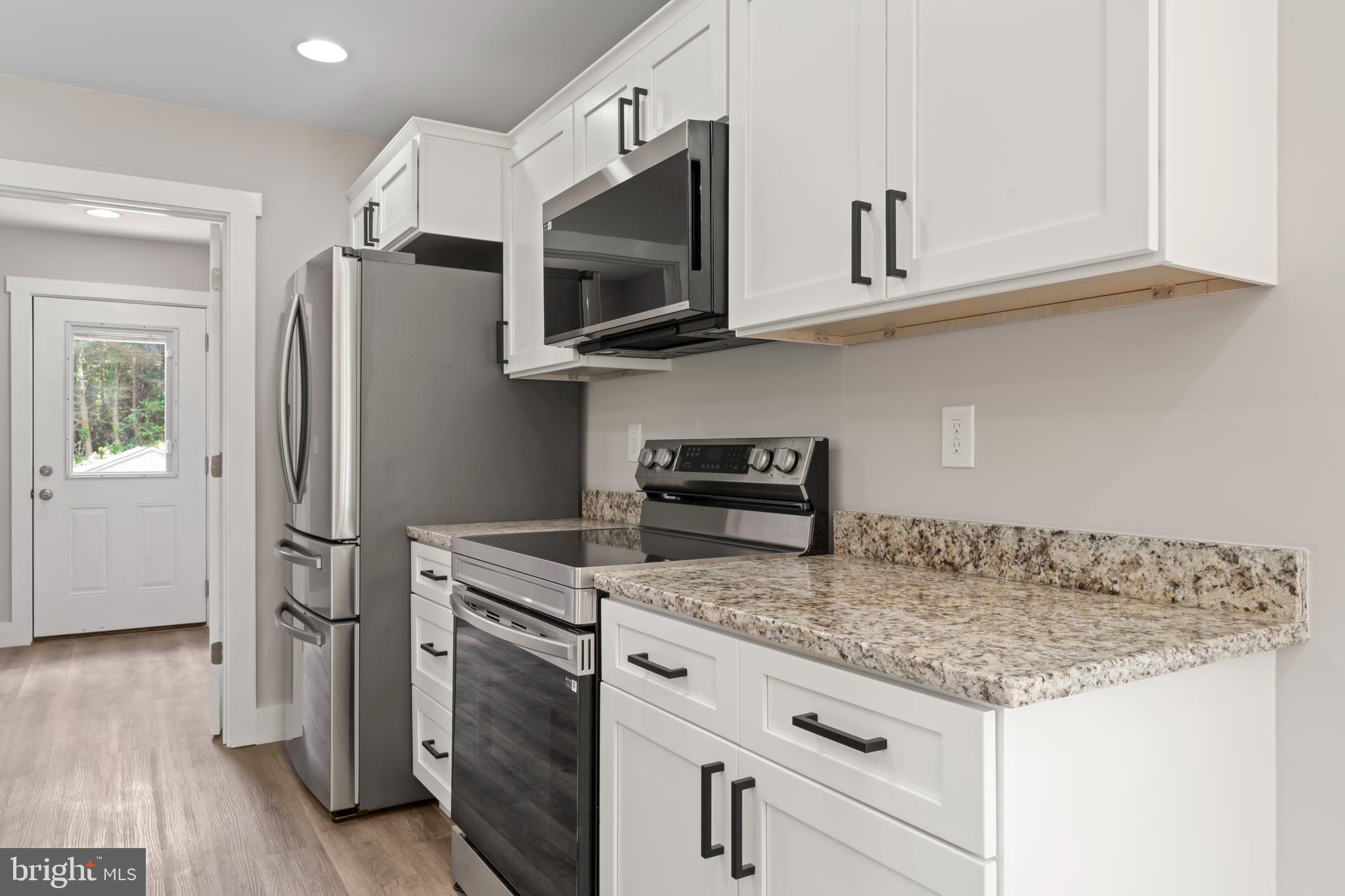 STRATFORD HARBOUR - Residential