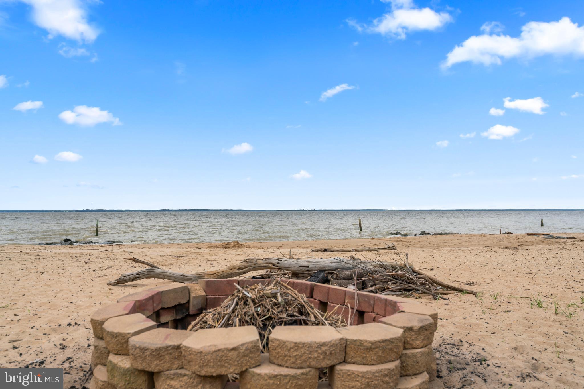 STRATFORD HARBOUR - Residential