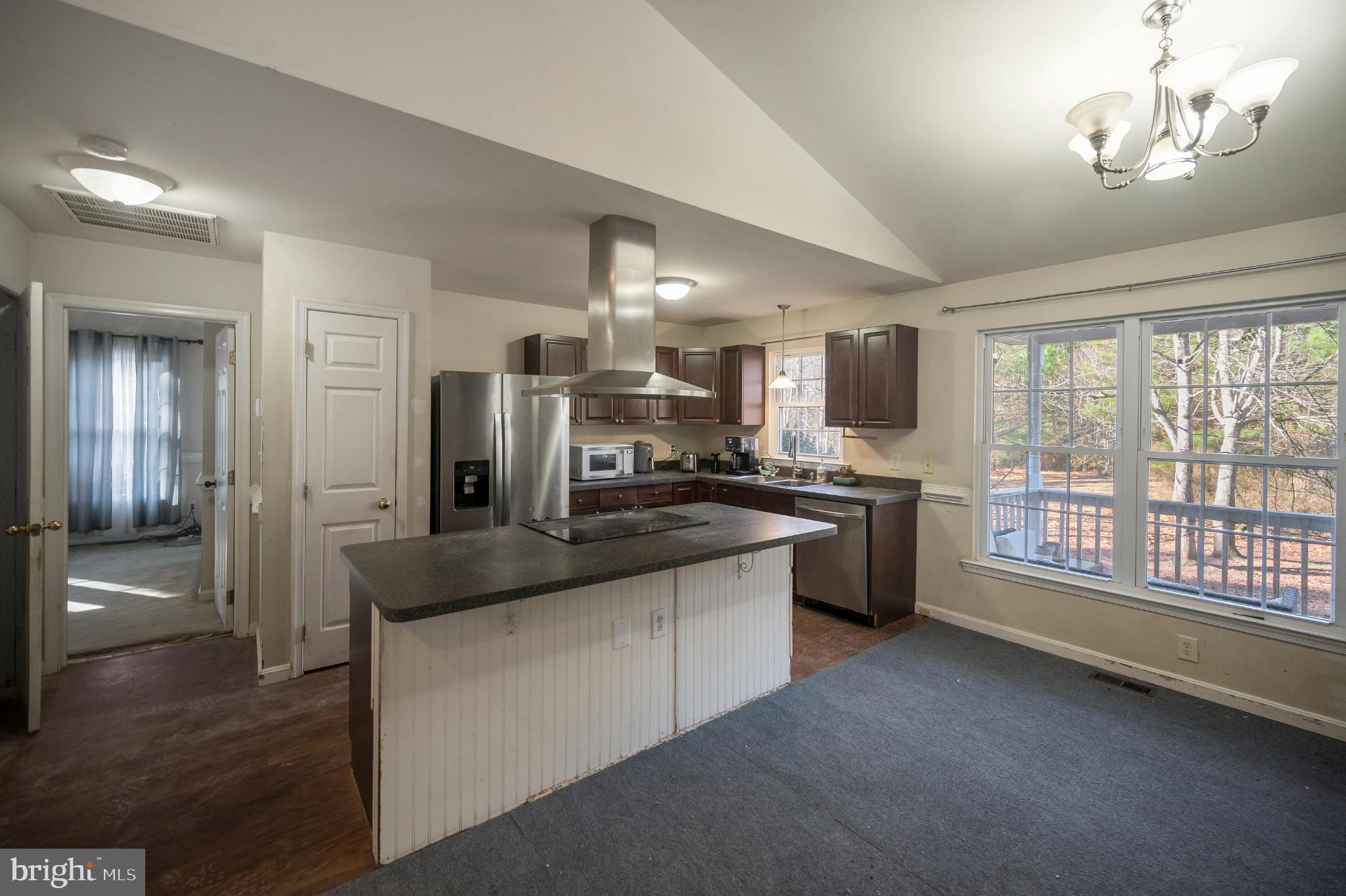 TAYLOR RIDGE ESTATES - Residential