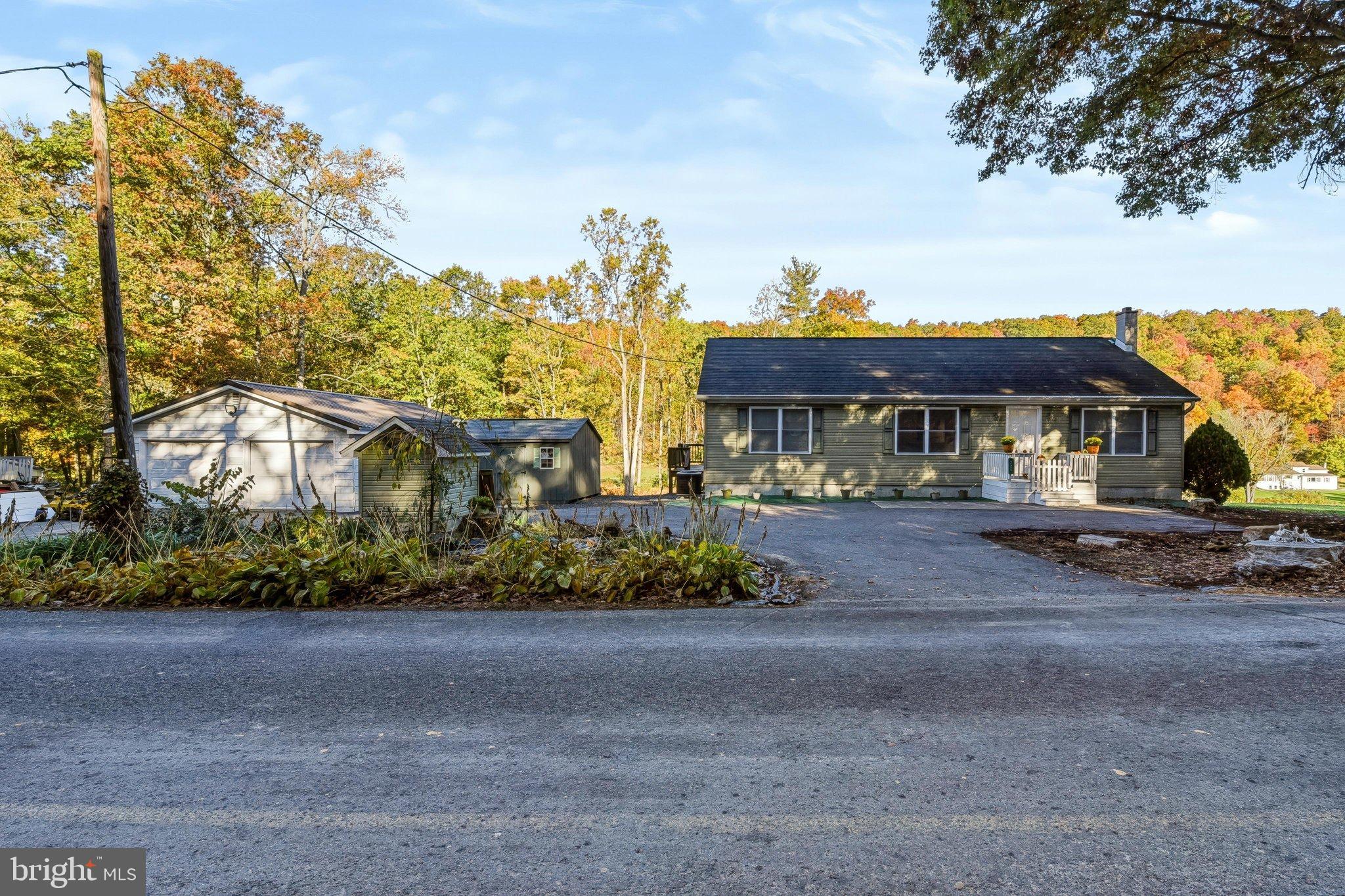 724 CLOUSER HOLLOW ROAD