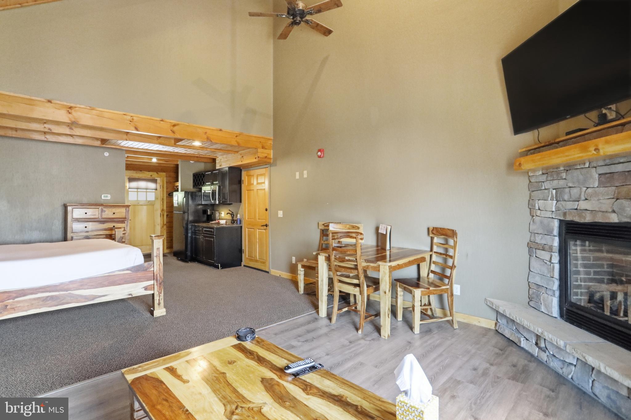 211 CABIN LODGE ROAD