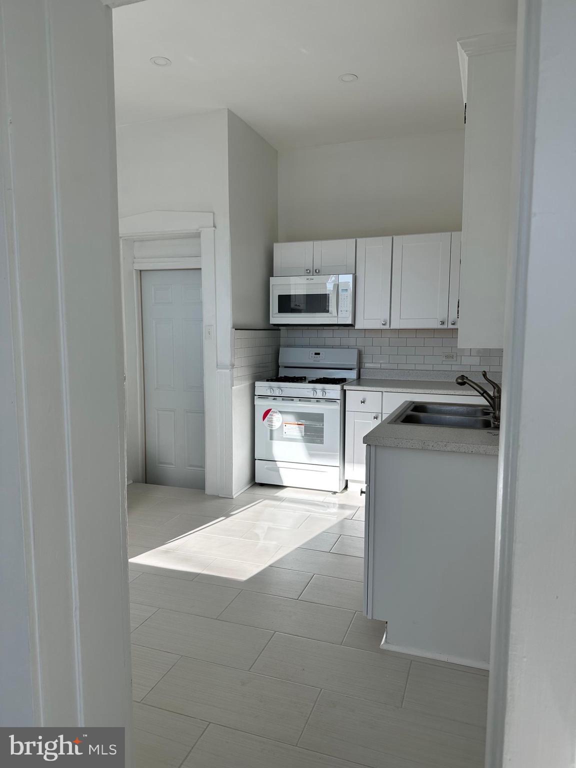 CHESTNUT HILL - Residential Income