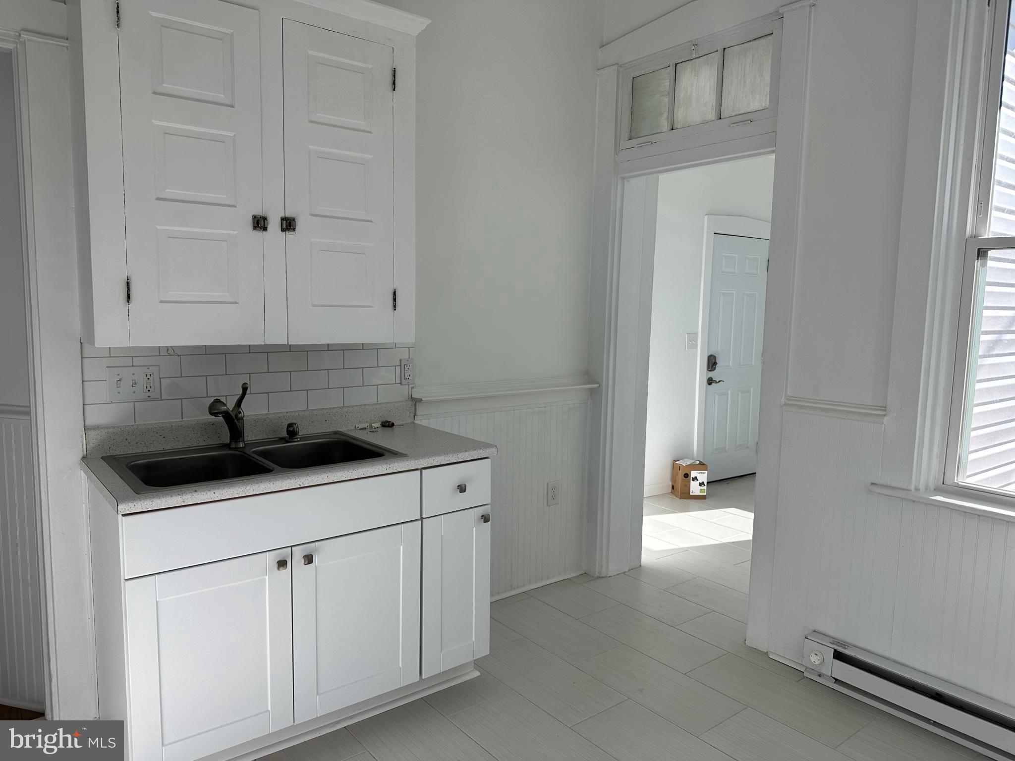 CHESTNUT HILL - Residential Income