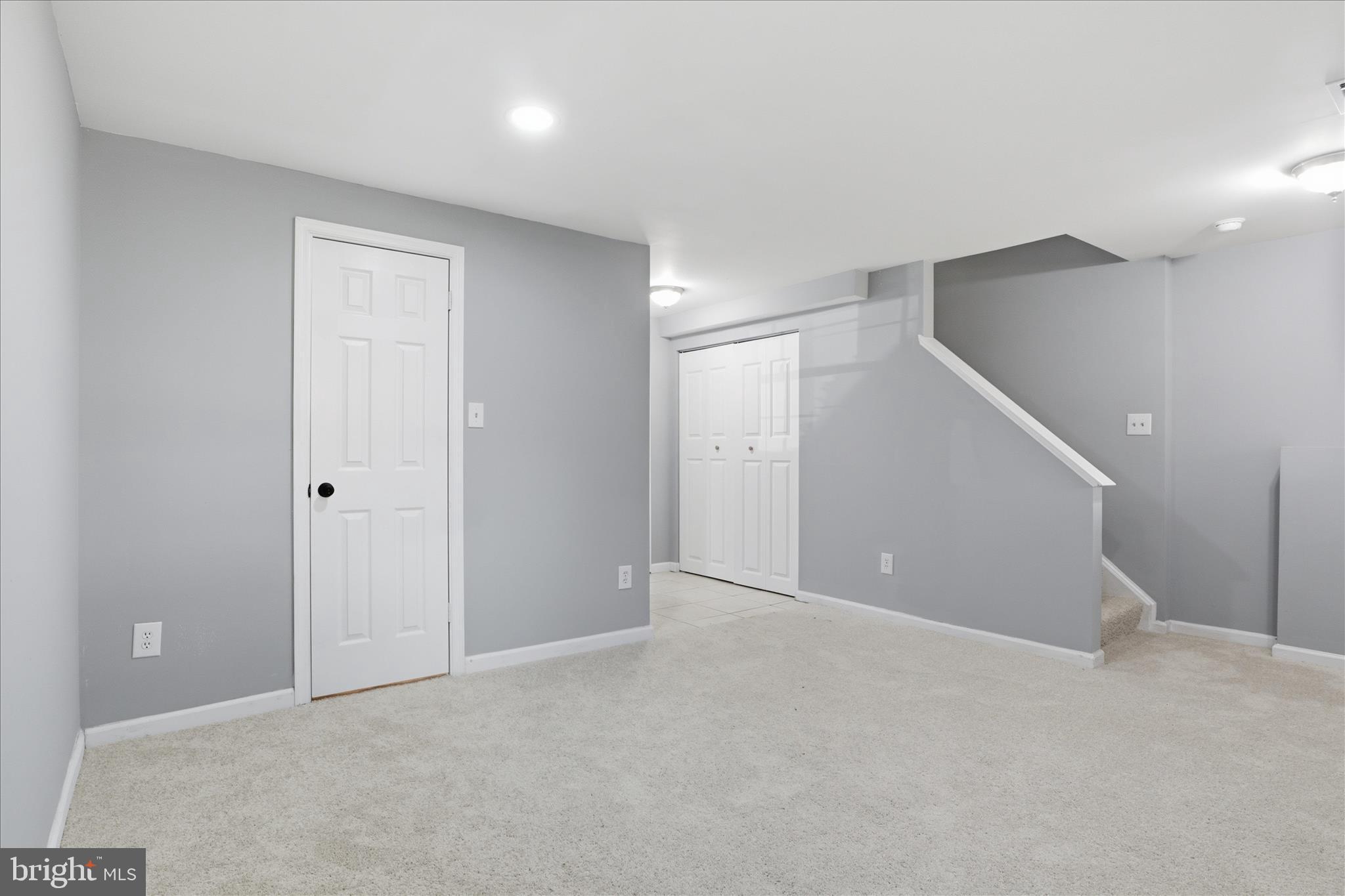 WAYSIDE VILLAGE - Residential